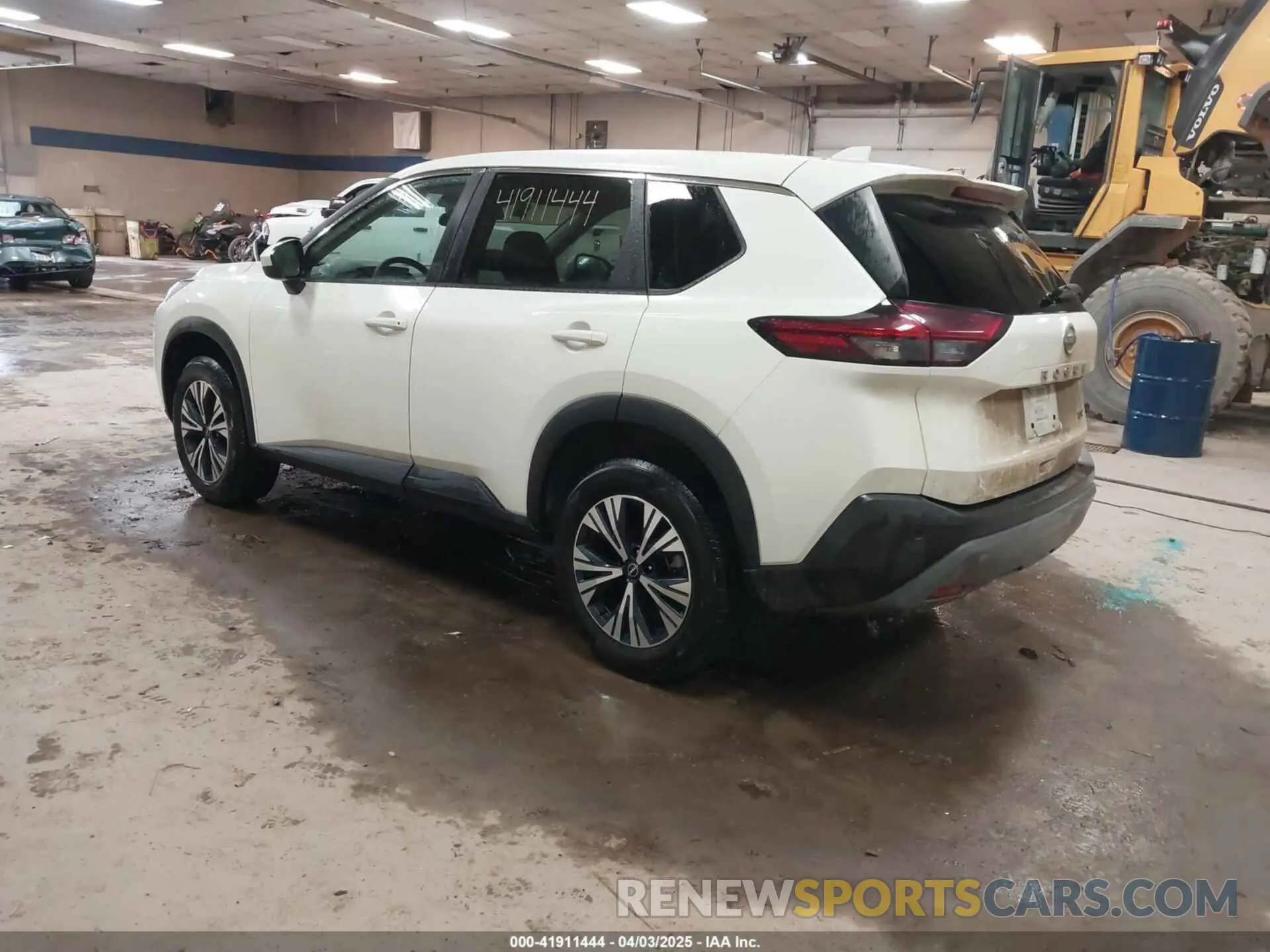3 Photograph of a damaged car 5N1BT3BA8PC927775 NISSAN ROGUE 2023