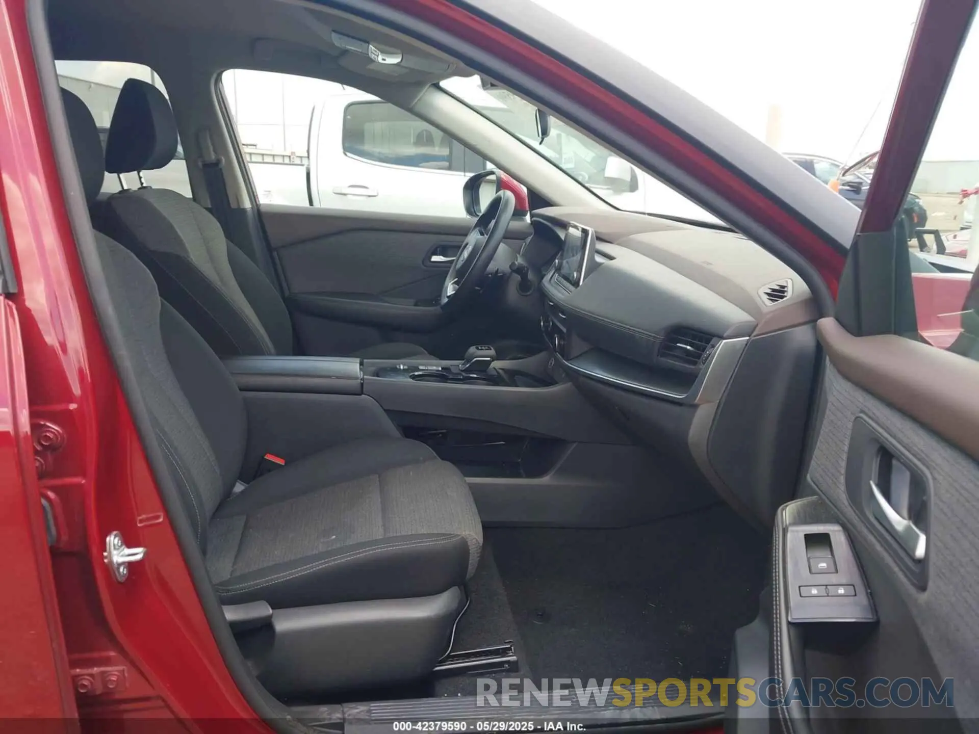 5 Photograph of a damaged car 5N1BT3BA8PC930823 NISSAN ROGUE 2023