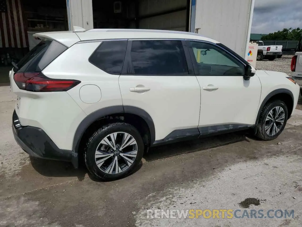 3 Photograph of a damaged car 5N1BT3BB0PC746145 NISSAN ROGUE 2023