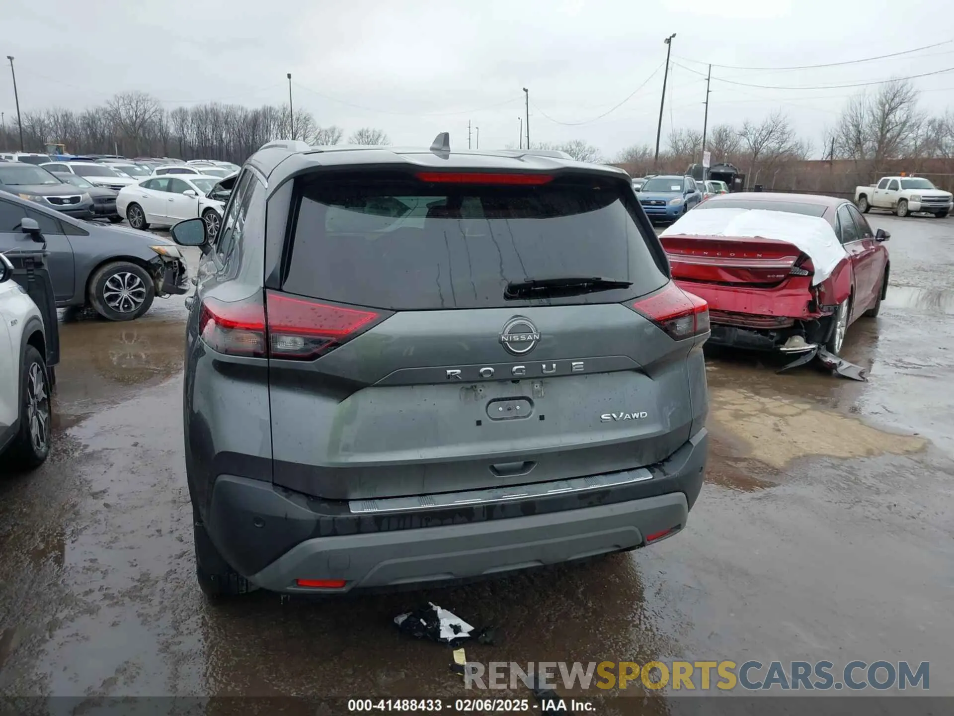 17 Photograph of a damaged car 5N1BT3BB0PC764337 NISSAN ROGUE 2023