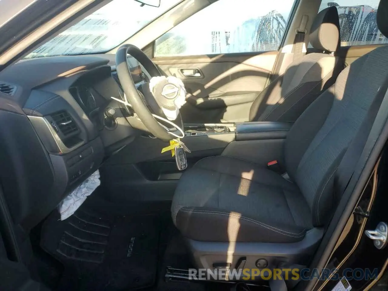 7 Photograph of a damaged car 5N1BT3BB0PC827582 NISSAN ROGUE 2023