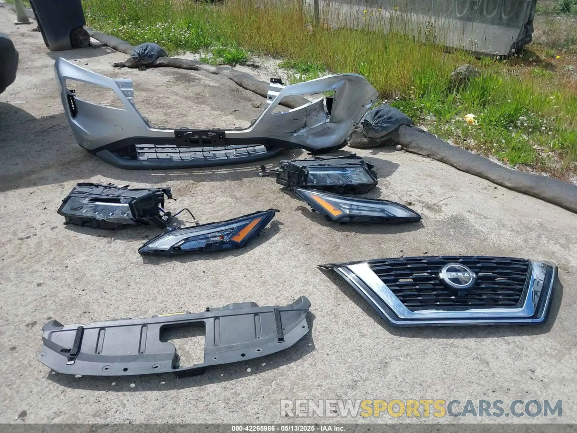 12 Photograph of a damaged car 5N1BT3BB1PC792941 NISSAN ROGUE 2023