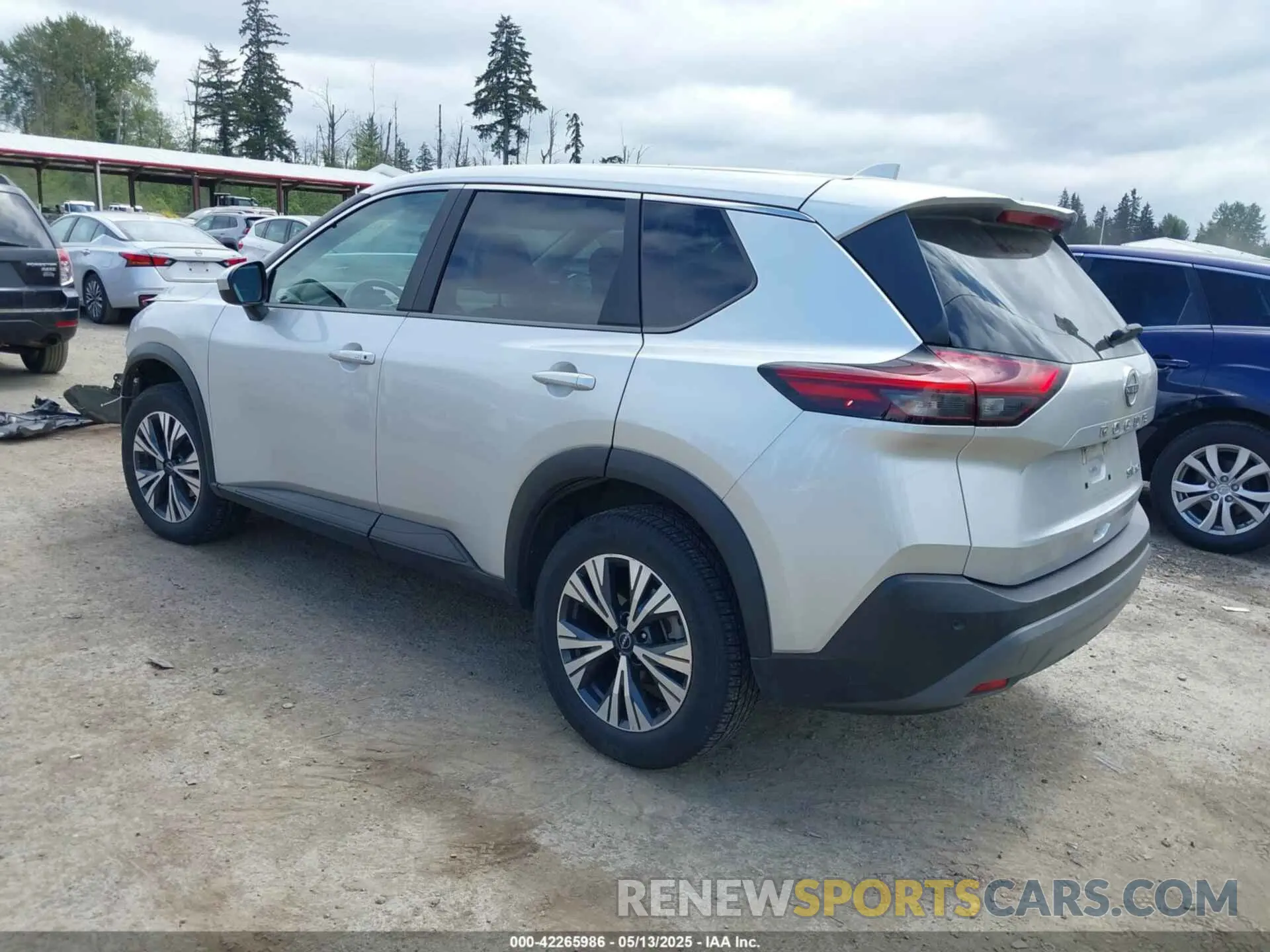 3 Photograph of a damaged car 5N1BT3BB1PC792941 NISSAN ROGUE 2023
