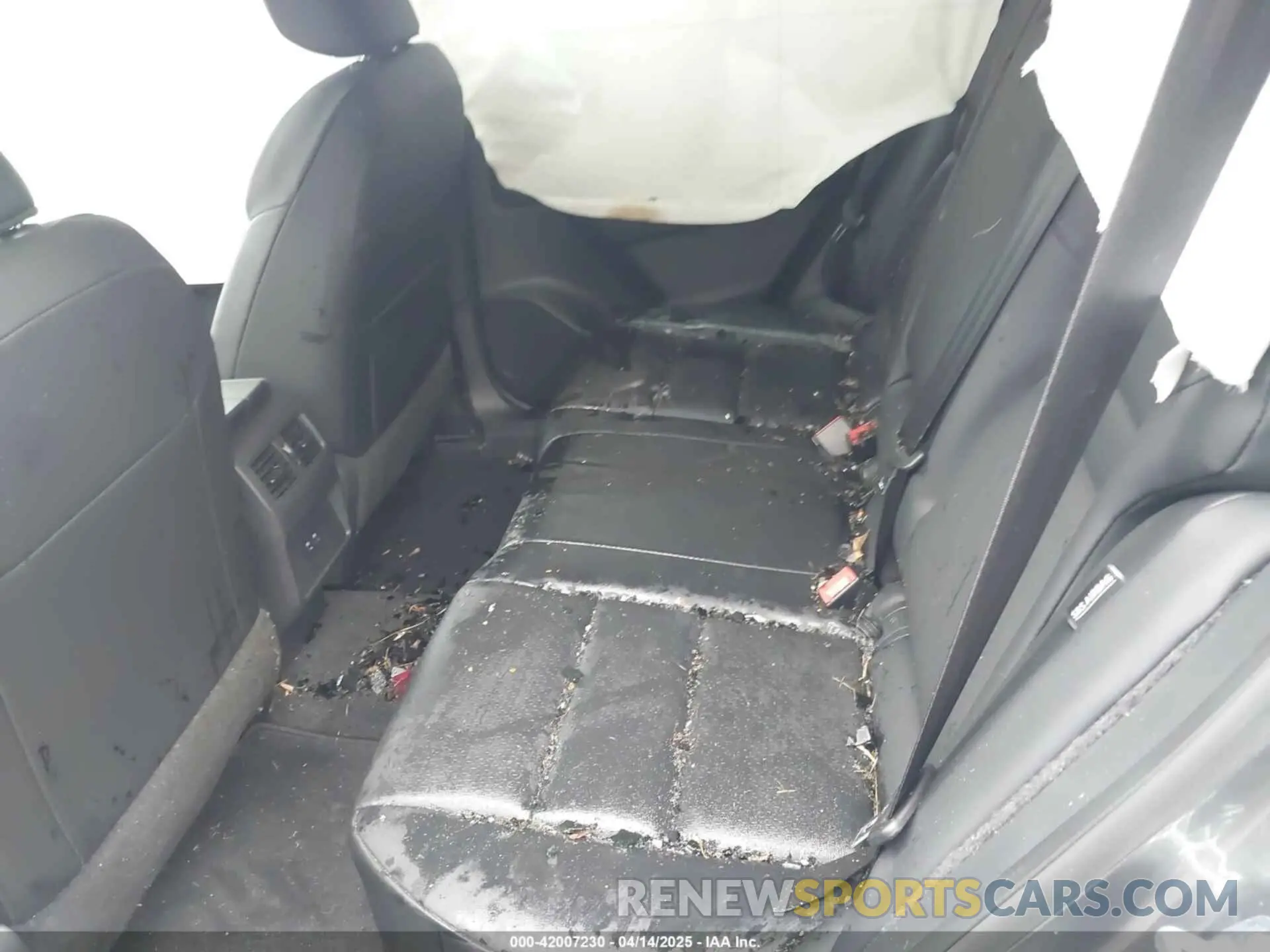 8 Photograph of a damaged car 5N1BT3BB1PC827610 NISSAN ROGUE 2023