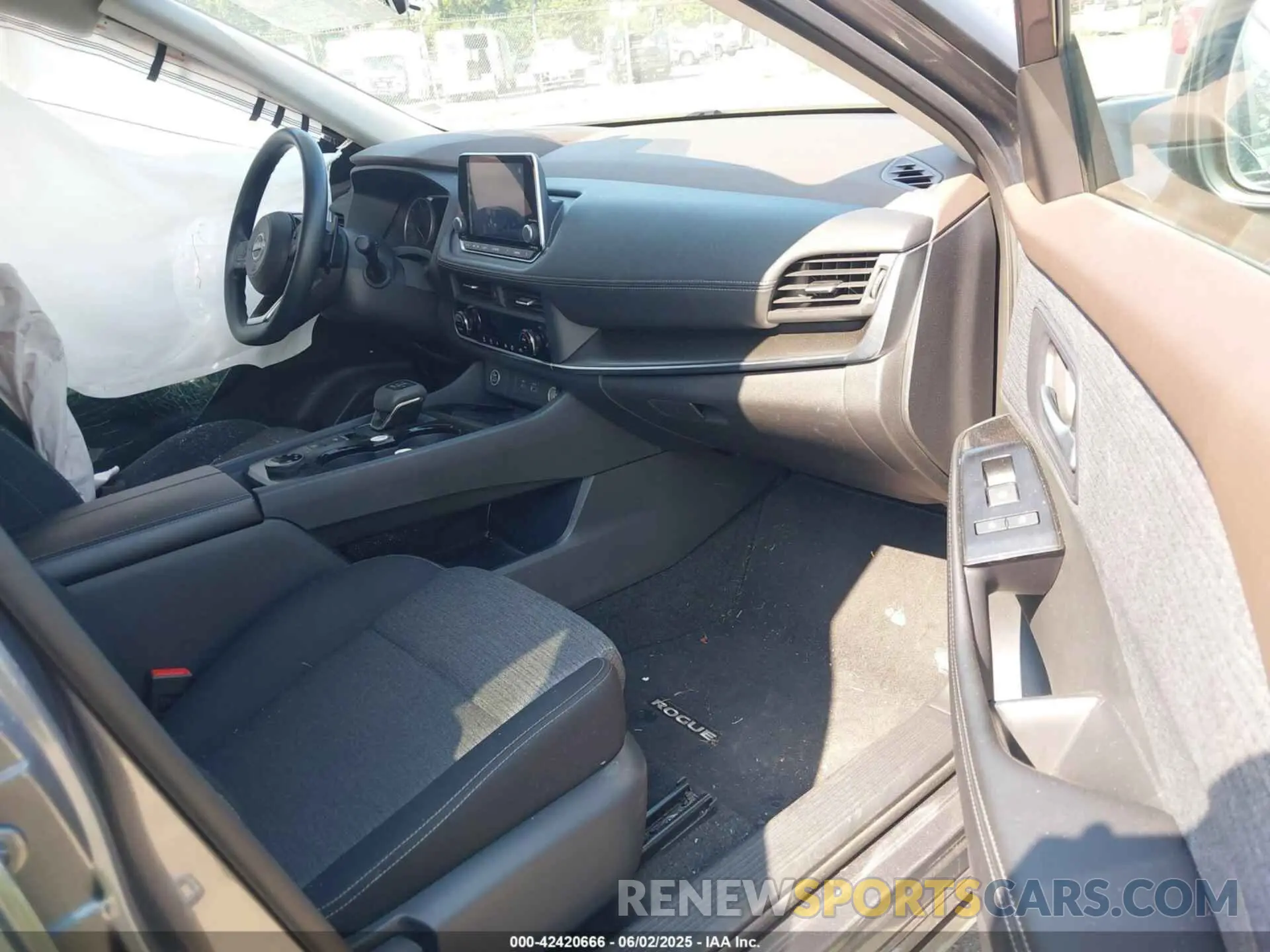 5 Photograph of a damaged car 5N1BT3BB1PC927089 NISSAN ROGUE 2023