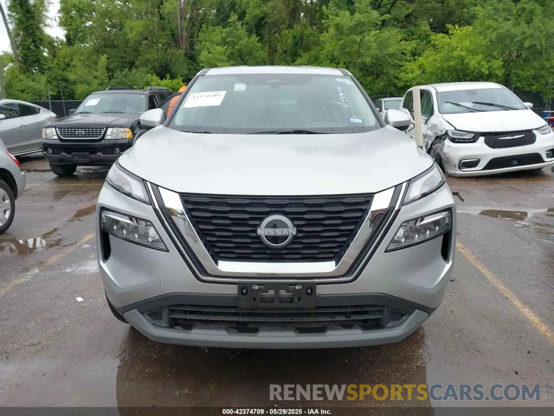 12 Photograph of a damaged car 5N1BT3BB2PC898413 NISSAN ROGUE 2023