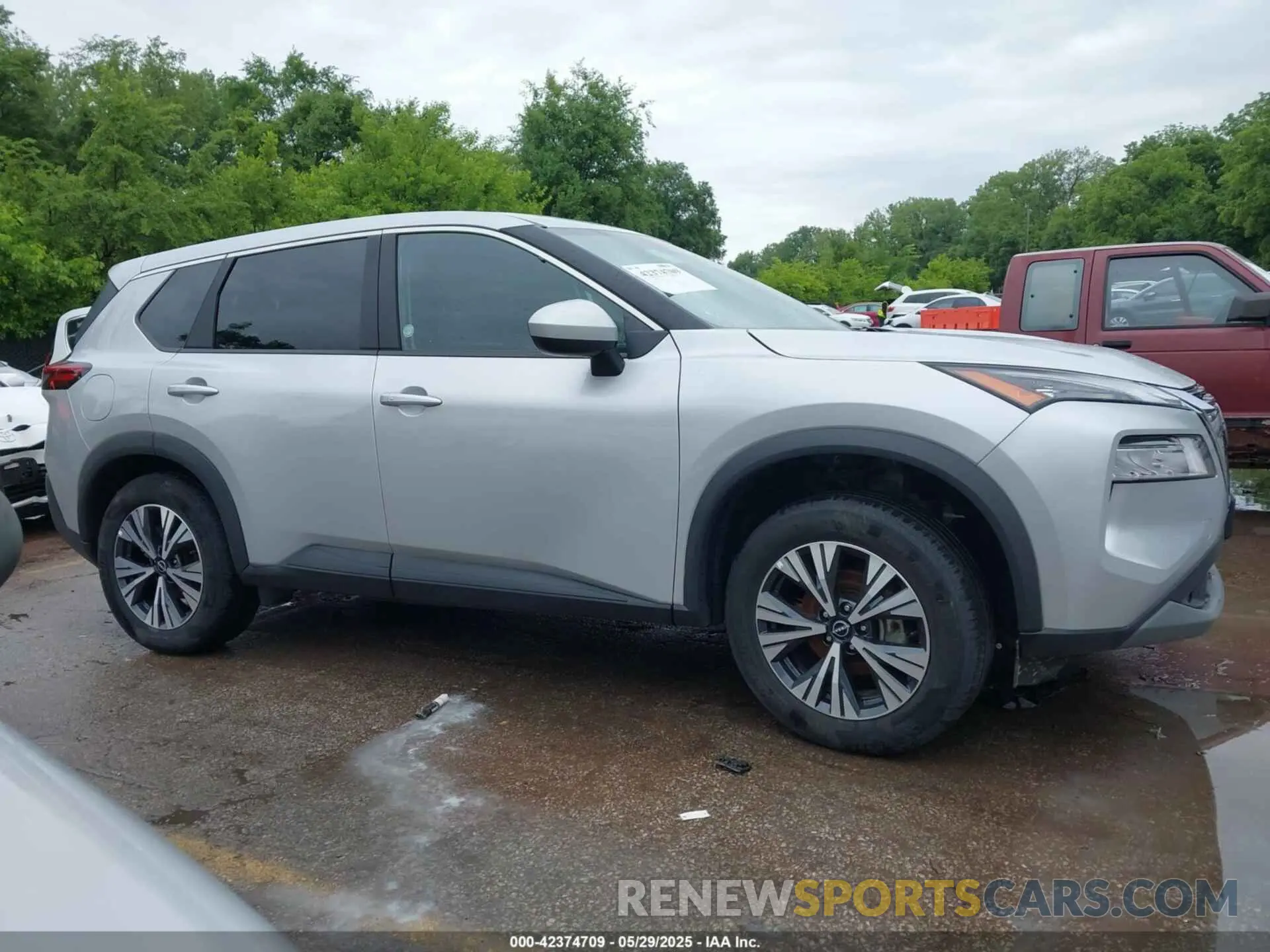 13 Photograph of a damaged car 5N1BT3BB2PC898413 NISSAN ROGUE 2023