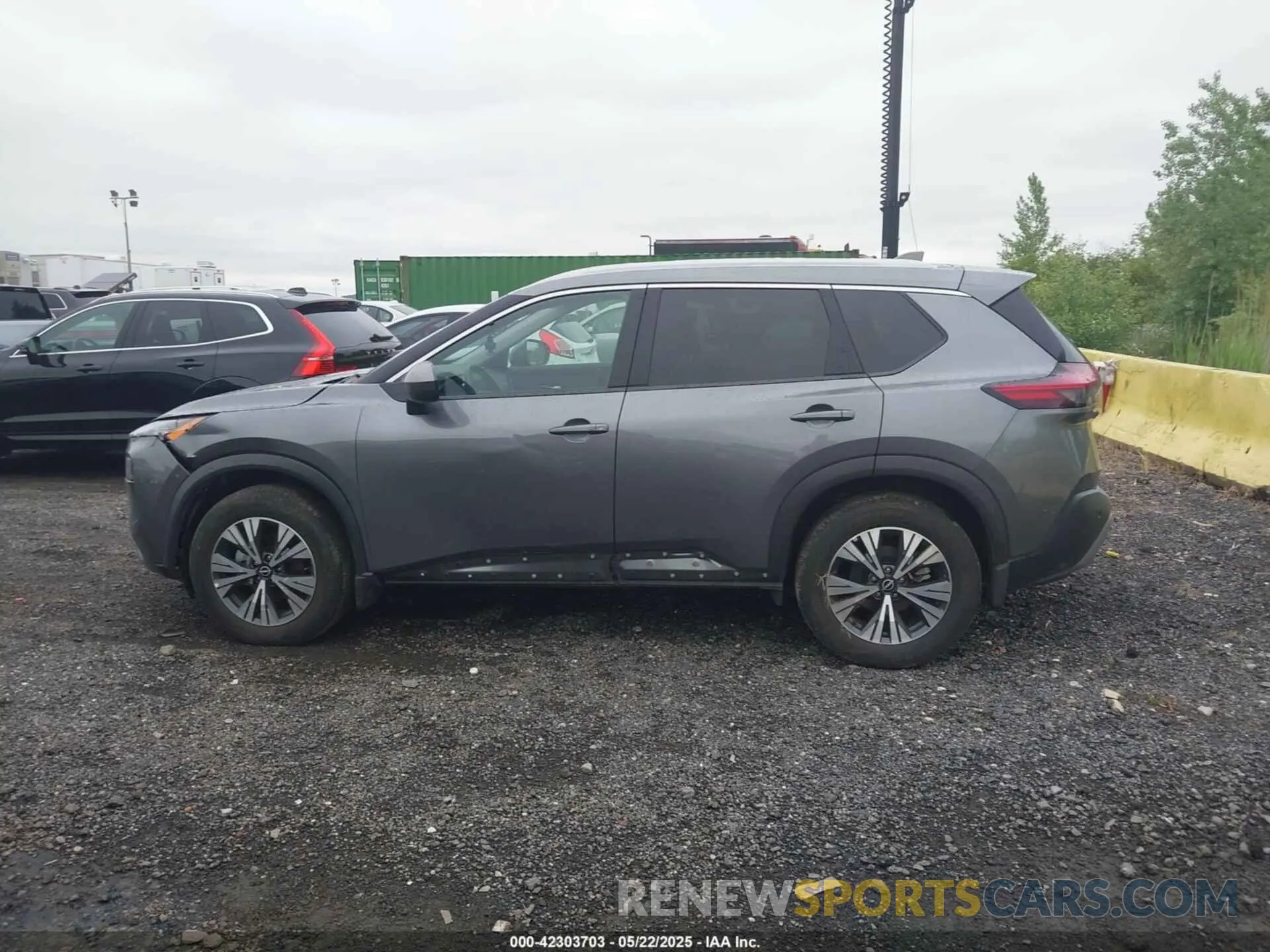 14 Photograph of a damaged car 5N1BT3BB3PC923853 NISSAN ROGUE 2023
