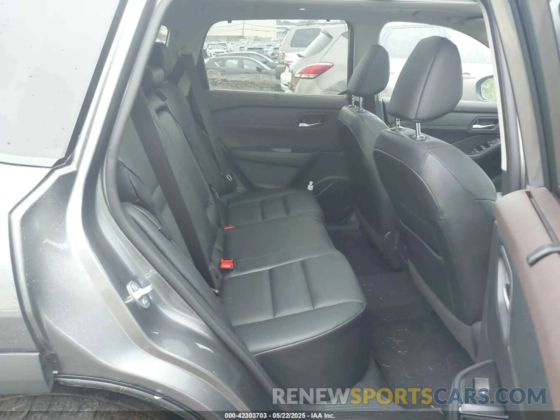 8 Photograph of a damaged car 5N1BT3BB3PC923853 NISSAN ROGUE 2023