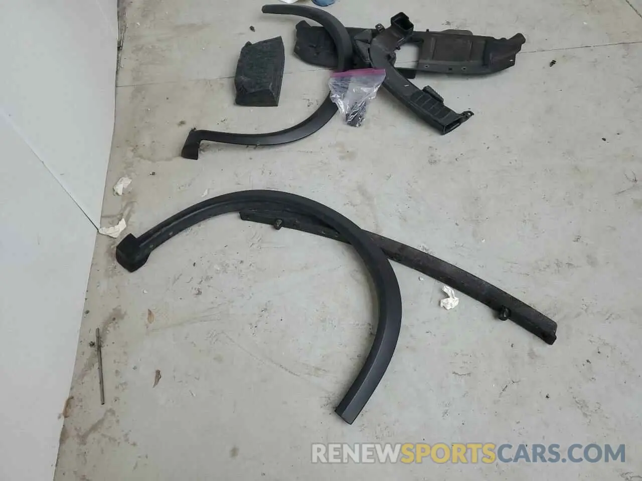 13 Photograph of a damaged car 5N1BT3BB3PC925764 NISSAN ROGUE 2023