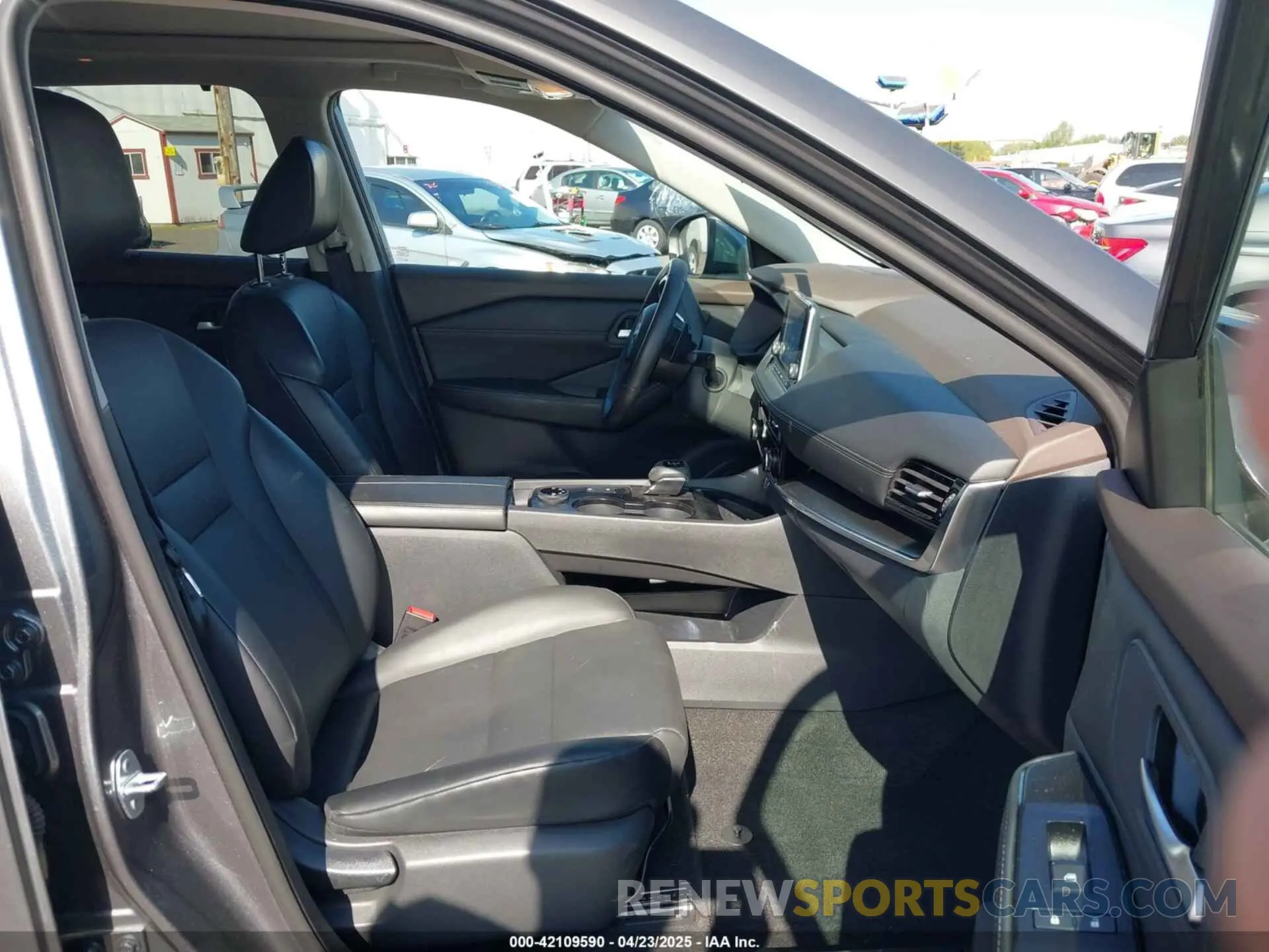 5 Photograph of a damaged car 5N1BT3BB4PC689416 NISSAN ROGUE 2023