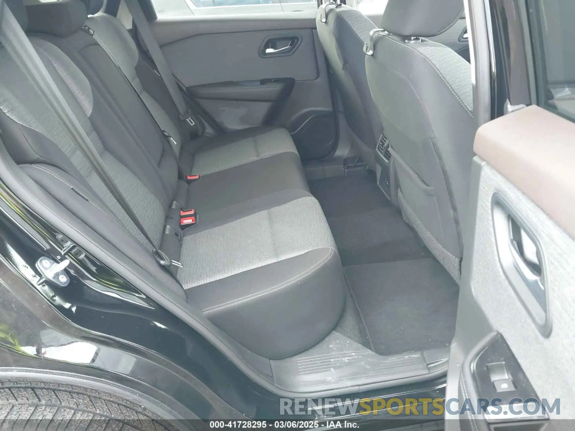 8 Photograph of a damaged car 5N1BT3BB5PC818358 NISSAN ROGUE 2023