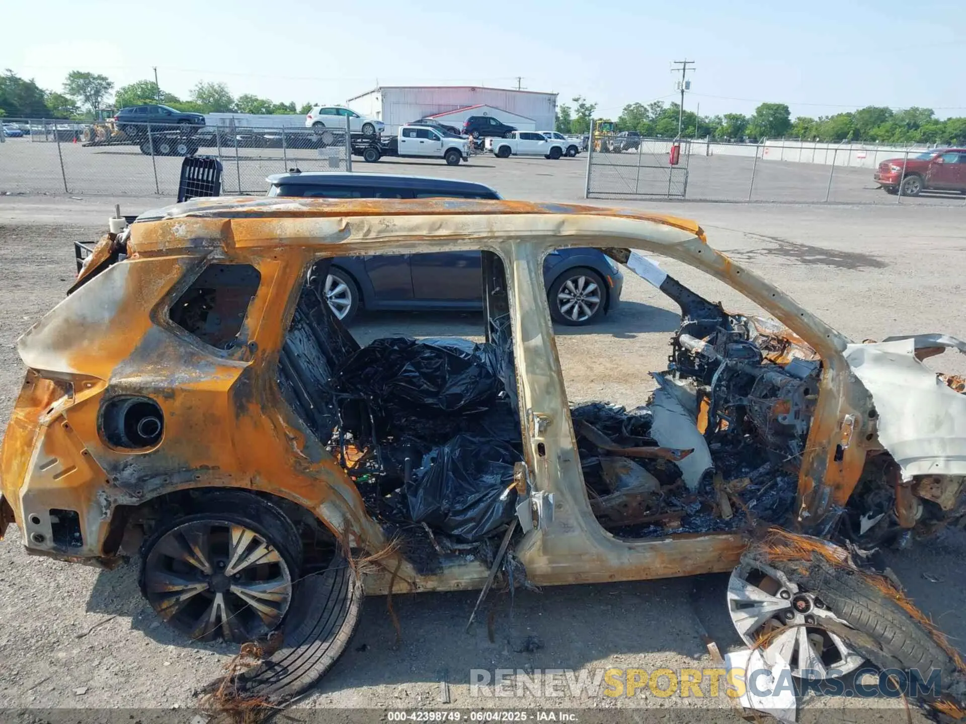 12 Photograph of a damaged car 5N1BT3BB5PC829778 NISSAN ROGUE 2023