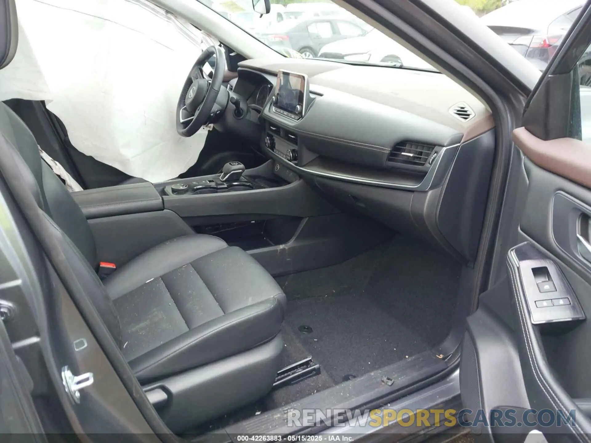5 Photograph of a damaged car 5N1BT3BB5PC896560 NISSAN ROGUE 2023