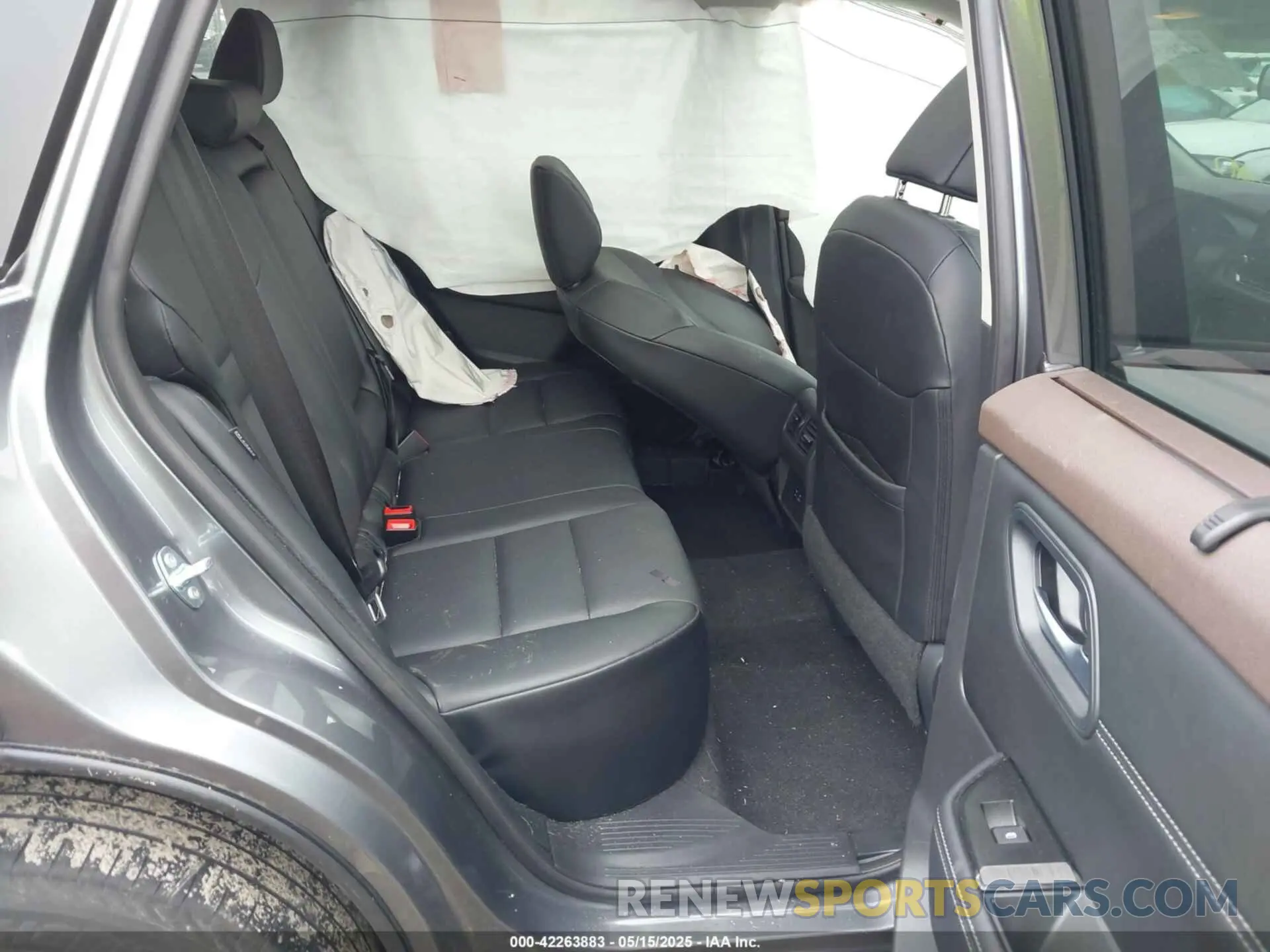 8 Photograph of a damaged car 5N1BT3BB5PC896560 NISSAN ROGUE 2023