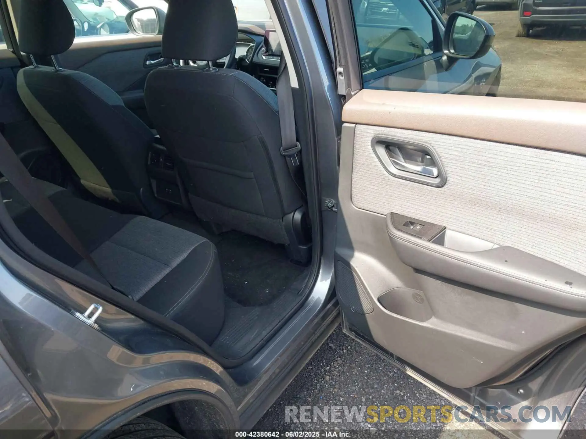 8 Photograph of a damaged car 5N1BT3BB7PC878464 NISSAN ROGUE 2023