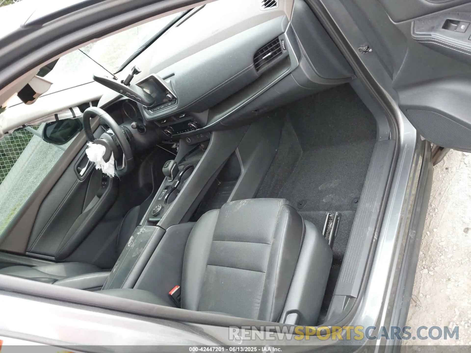 5 Photograph of a damaged car 5N1BT3BB7PC914976 NISSAN ROGUE 2023