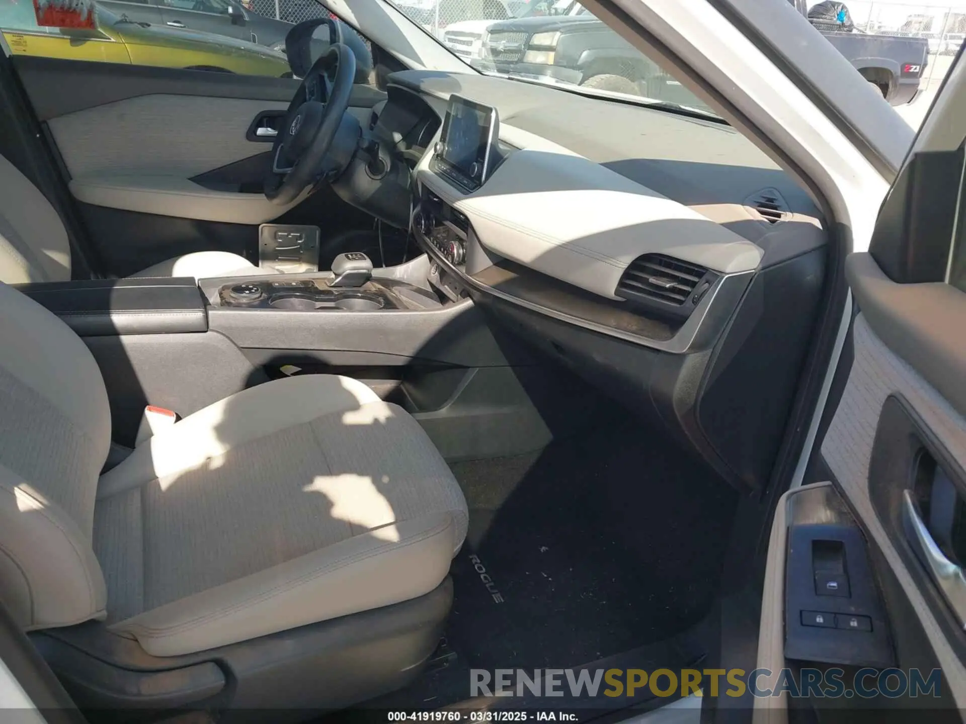 5 Photograph of a damaged car 5N1BT3BB7PC944866 NISSAN ROGUE 2023