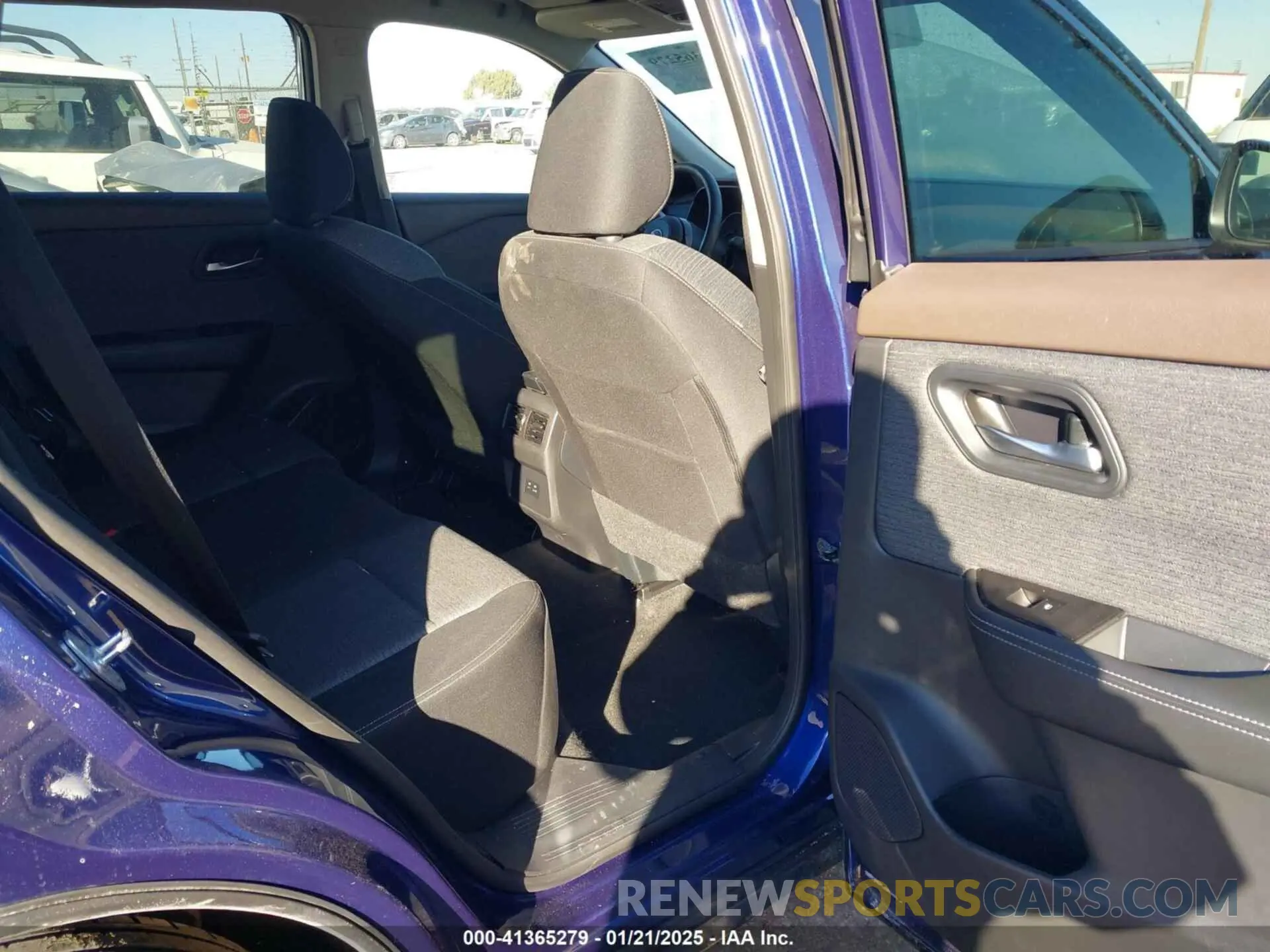 8 Photograph of a damaged car 5N1BT3BB8PC779765 NISSAN ROGUE 2023