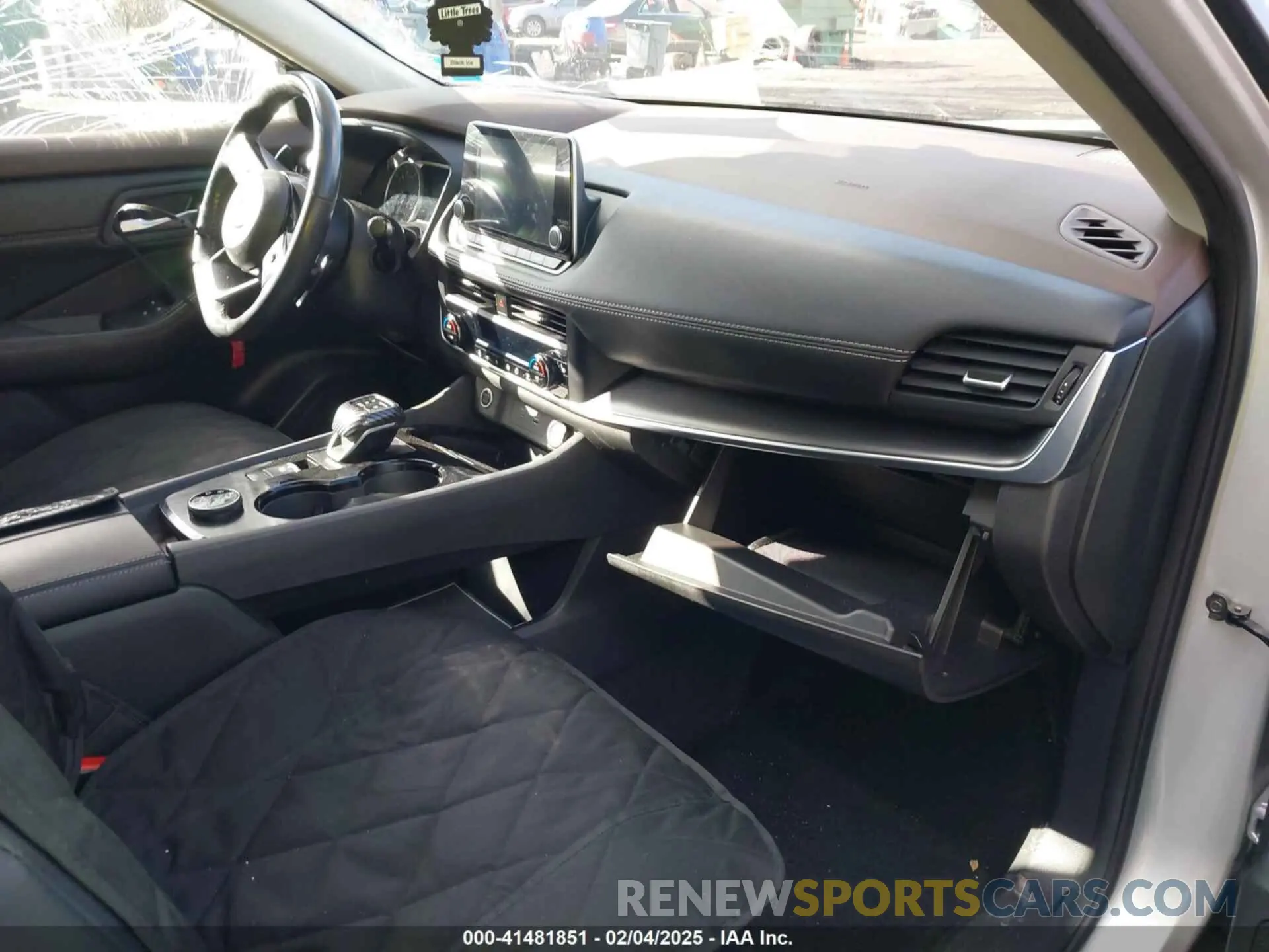 5 Photograph of a damaged car 5N1BT3BB8PC782858 NISSAN ROGUE 2023
