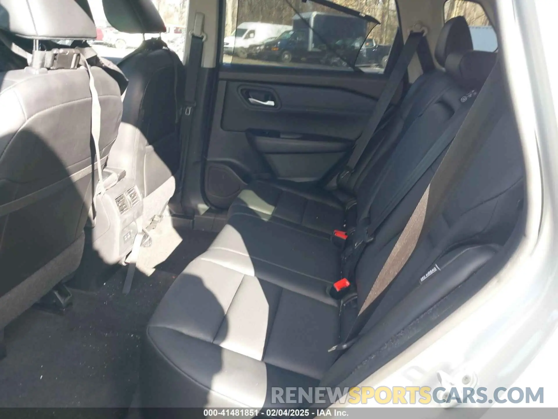 8 Photograph of a damaged car 5N1BT3BB8PC782858 NISSAN ROGUE 2023