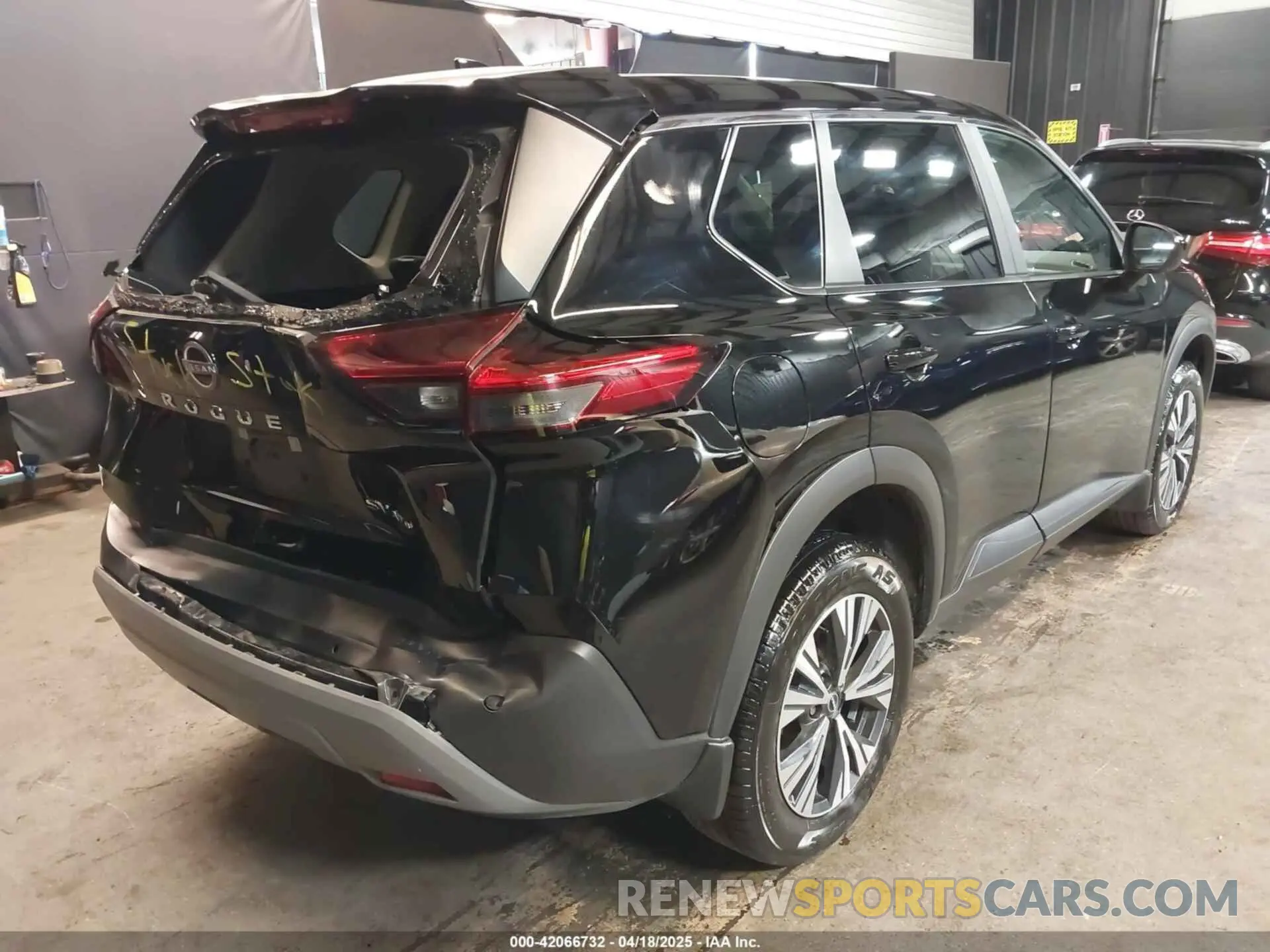 4 Photograph of a damaged car 5N1BT3BB8PC822775 NISSAN ROGUE 2023