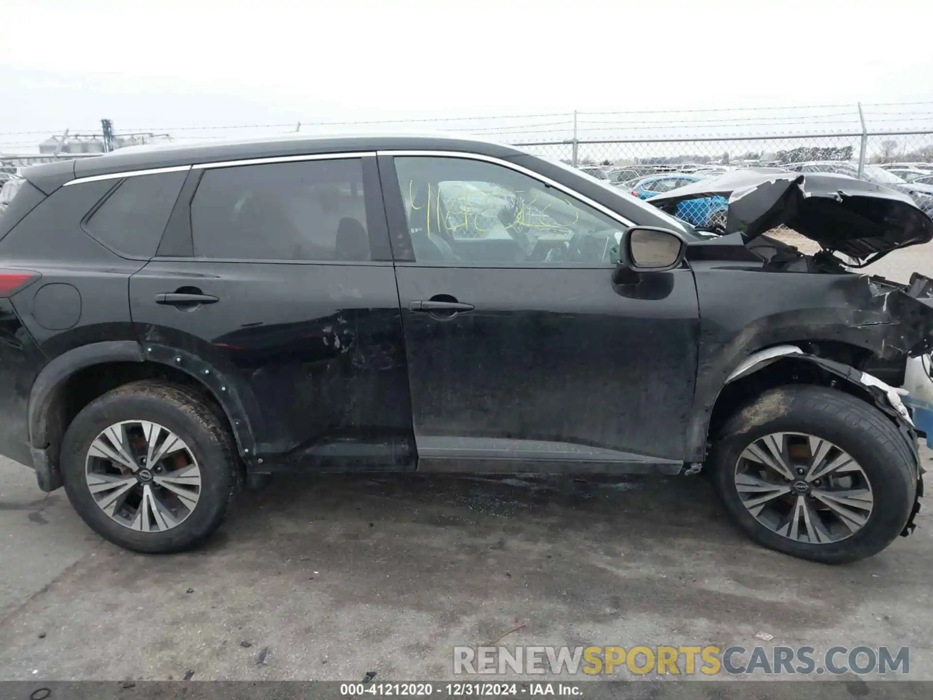 13 Photograph of a damaged car 5N1BT3BB8PC915456 NISSAN ROGUE 2023