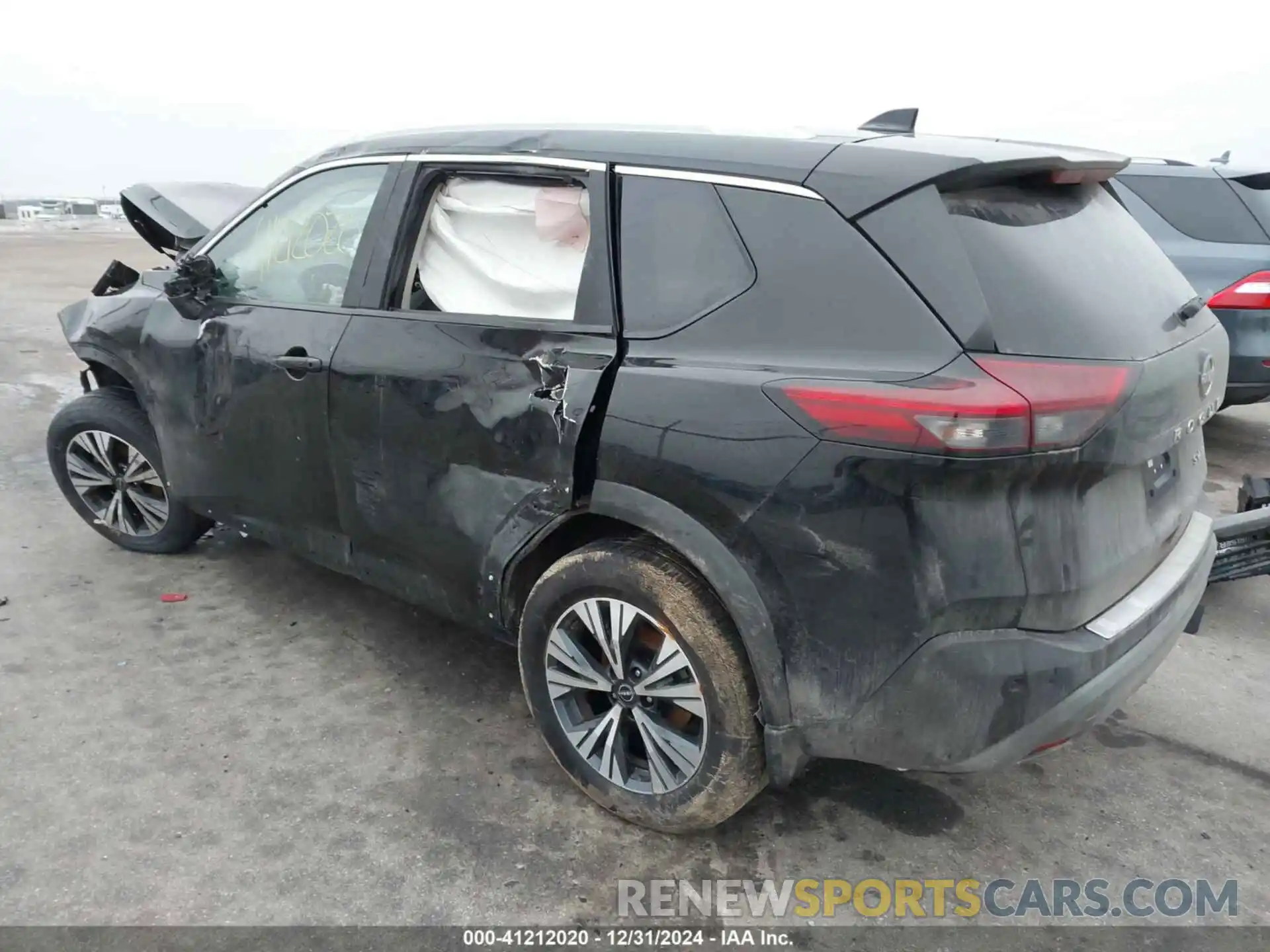 3 Photograph of a damaged car 5N1BT3BB8PC915456 NISSAN ROGUE 2023