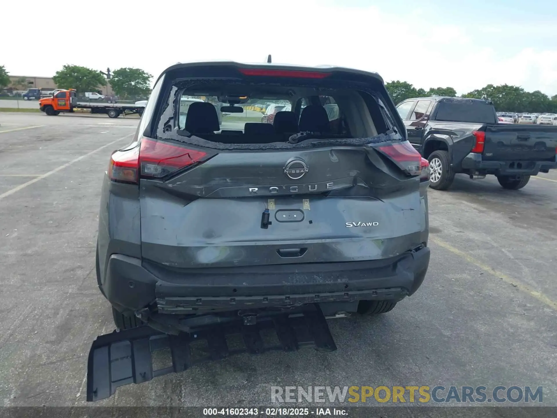 16 Photograph of a damaged car 5N1BT3BB8PC941037 NISSAN ROGUE 2023
