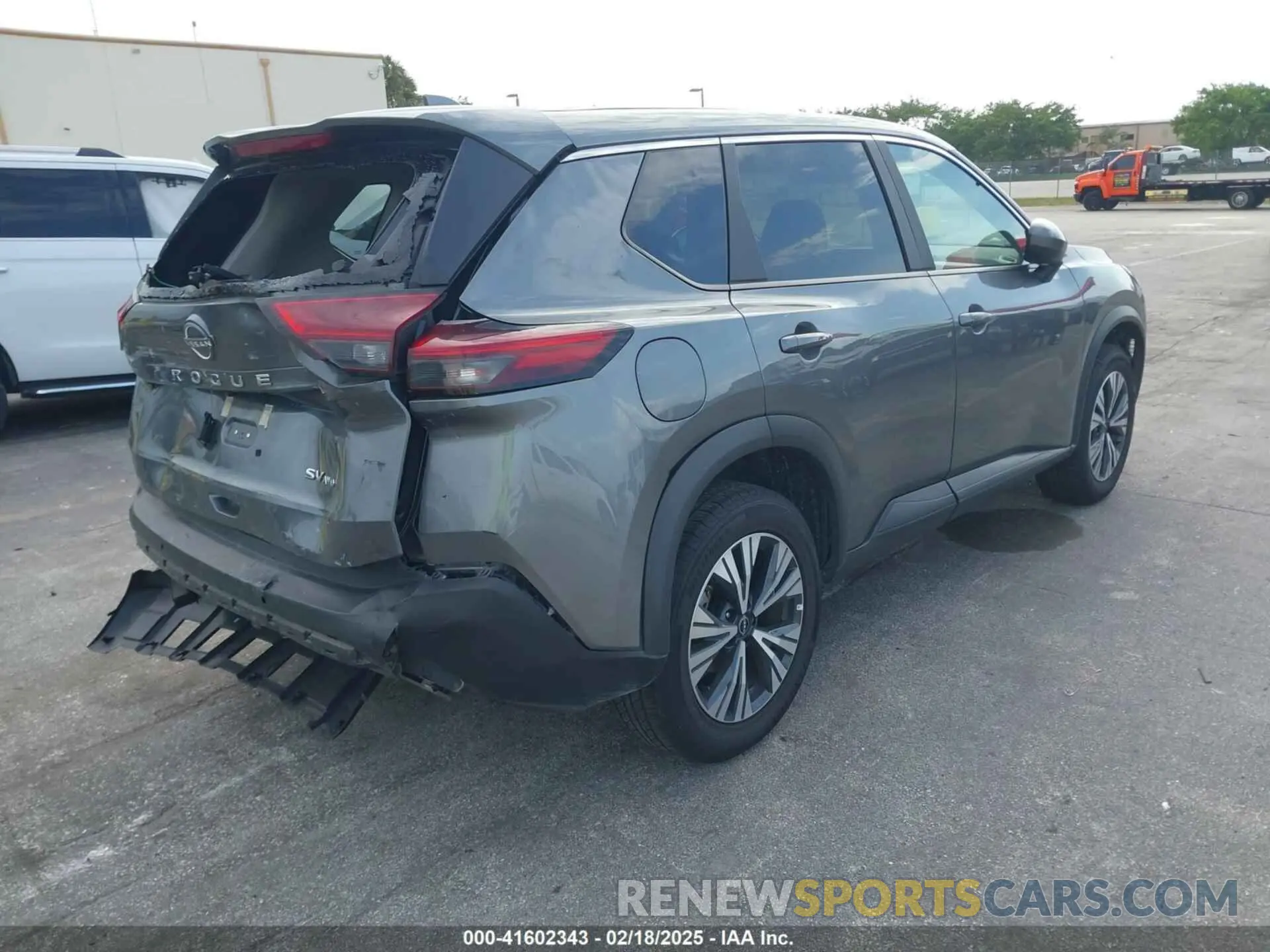 4 Photograph of a damaged car 5N1BT3BB8PC941037 NISSAN ROGUE 2023