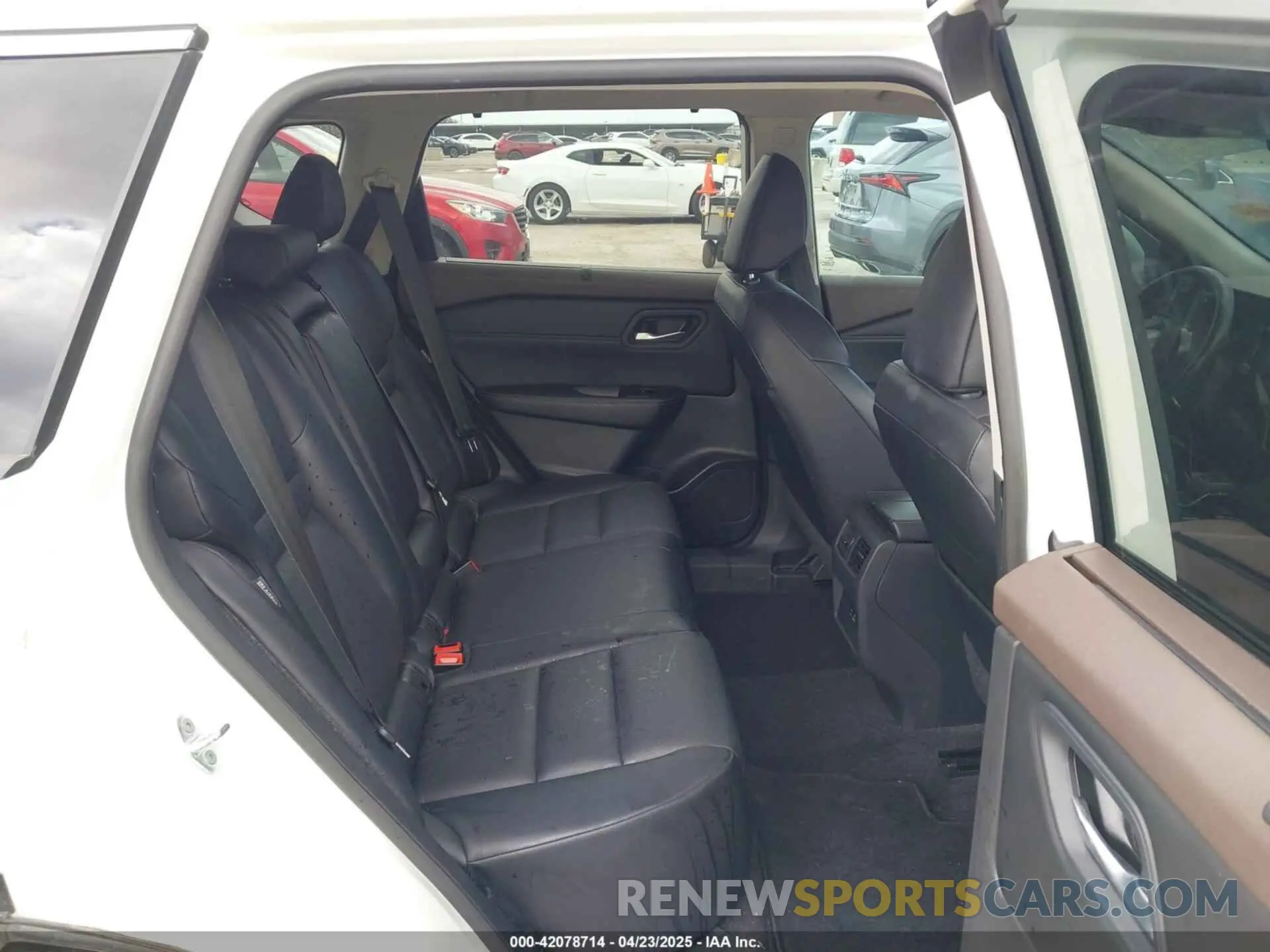 8 Photograph of a damaged car 5N1BT3BB9PC738125 NISSAN ROGUE 2023