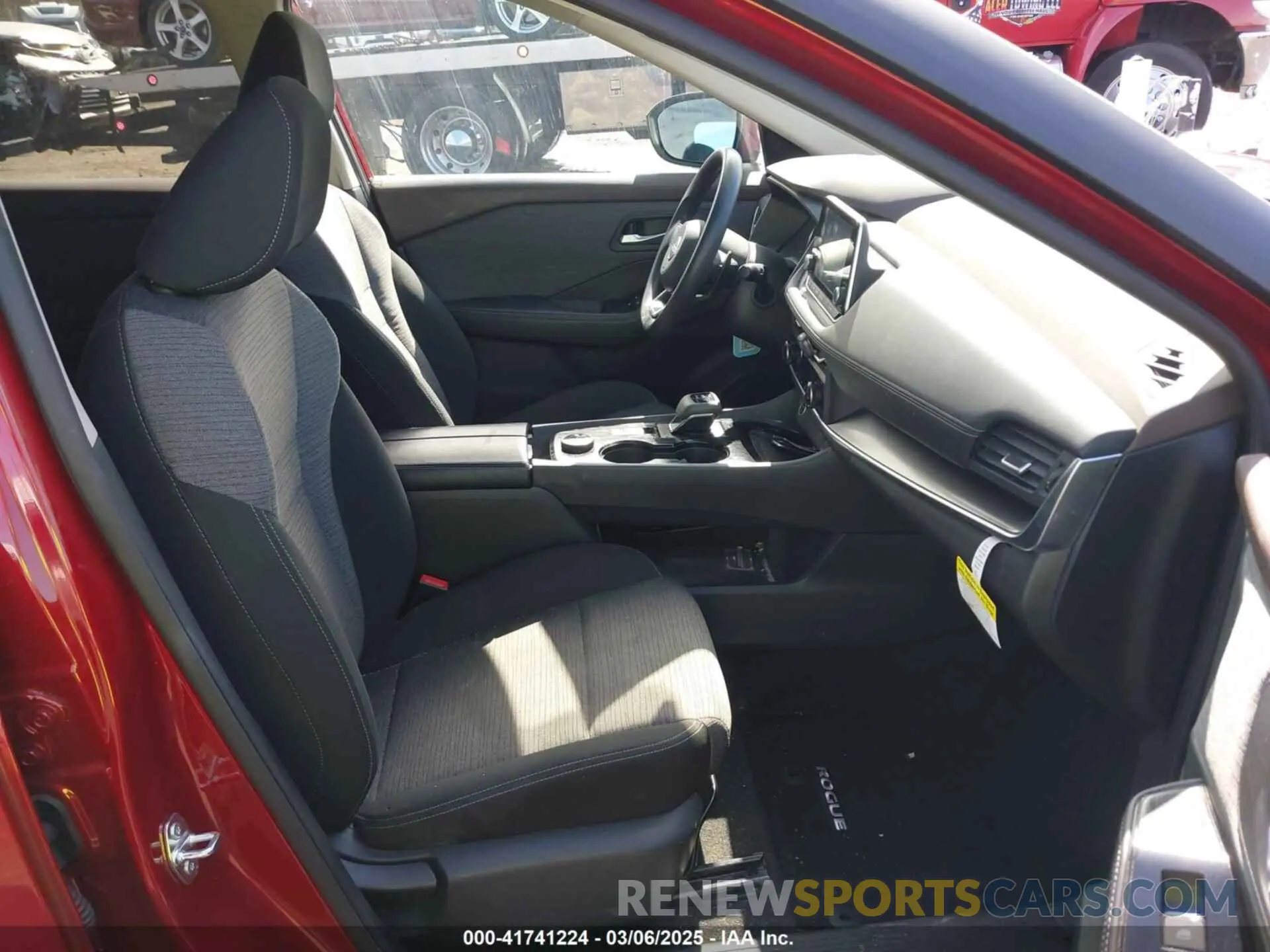 5 Photograph of a damaged car 5N1BT3BB9PC937496 NISSAN ROGUE 2023