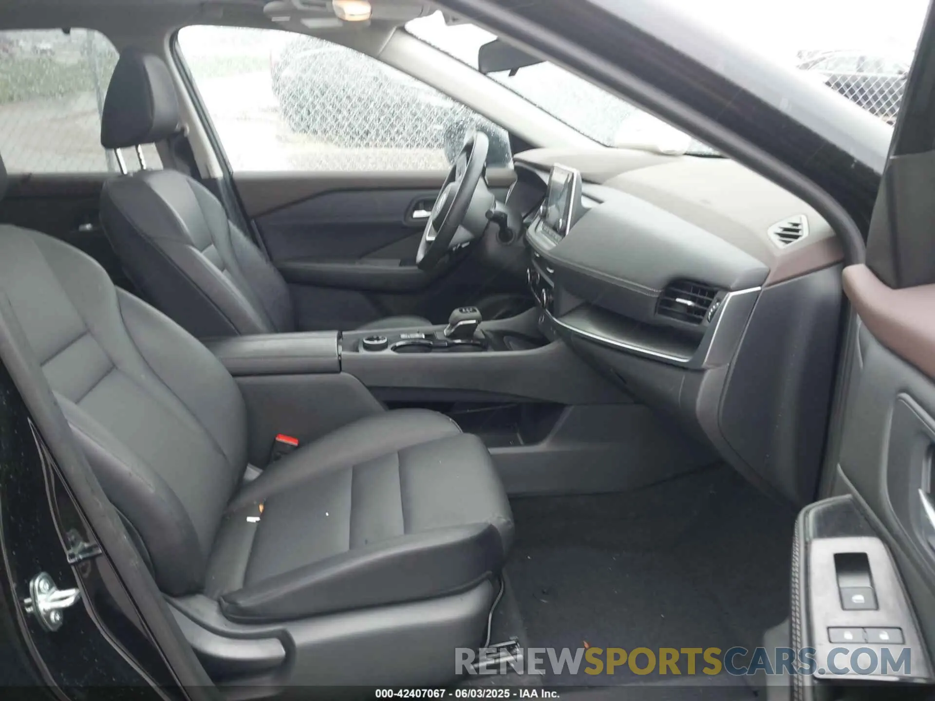 5 Photograph of a damaged car 5N1BT3BB9PC942214 NISSAN ROGUE 2023
