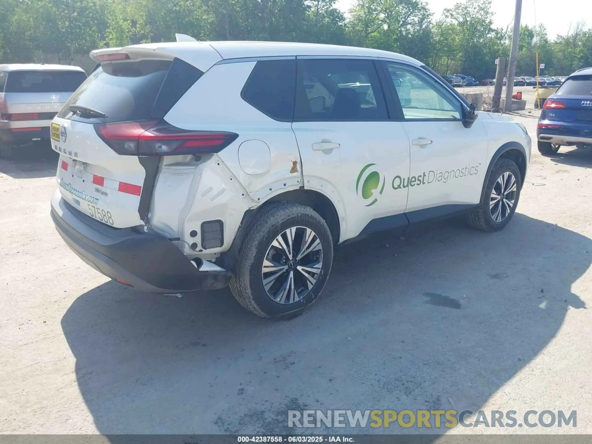 4 Photograph of a damaged car 5N1BT3BBXPC685869 NISSAN ROGUE 2023