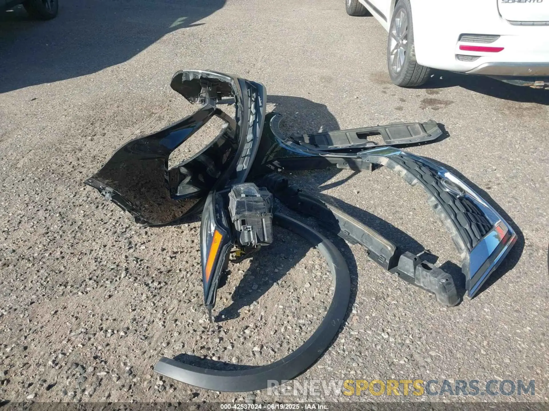 12 Photograph of a damaged car 5N1BT3BBXPC818775 NISSAN ROGUE 2023