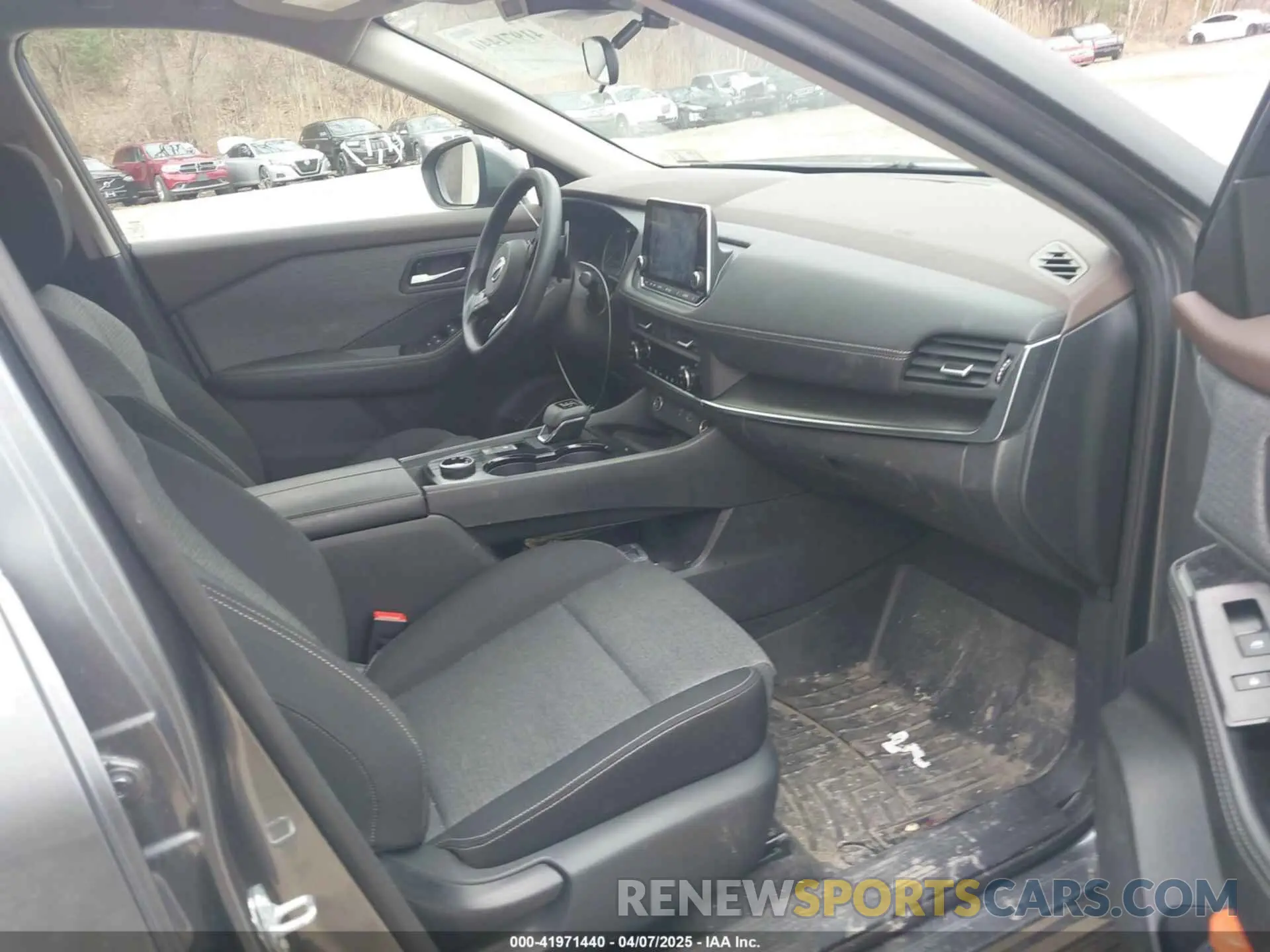 5 Photograph of a damaged car 5N1BT3BBXPC876336 NISSAN ROGUE 2023