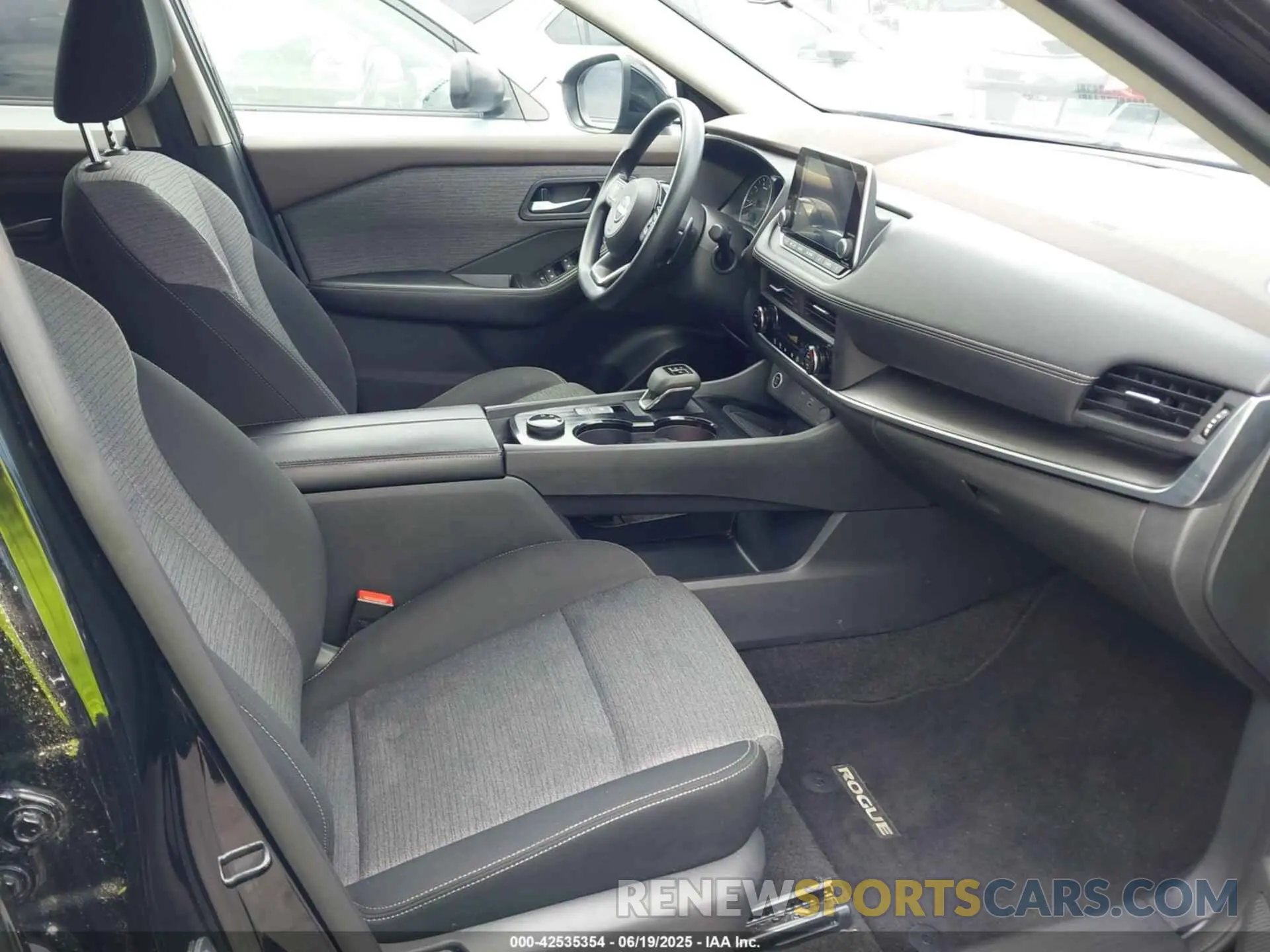 5 Photograph of a damaged car 5N1BT3BBXPC890897 NISSAN ROGUE 2023