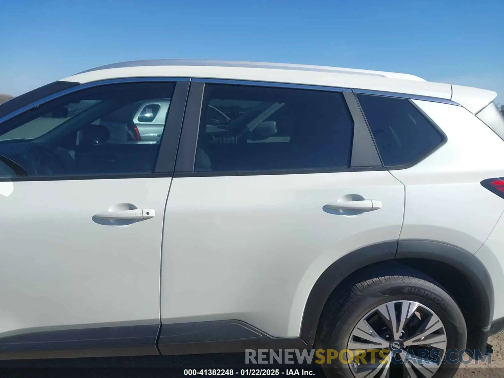 14 Photograph of a damaged car 5N1BT3BBXPC923123 NISSAN ROGUE 2023