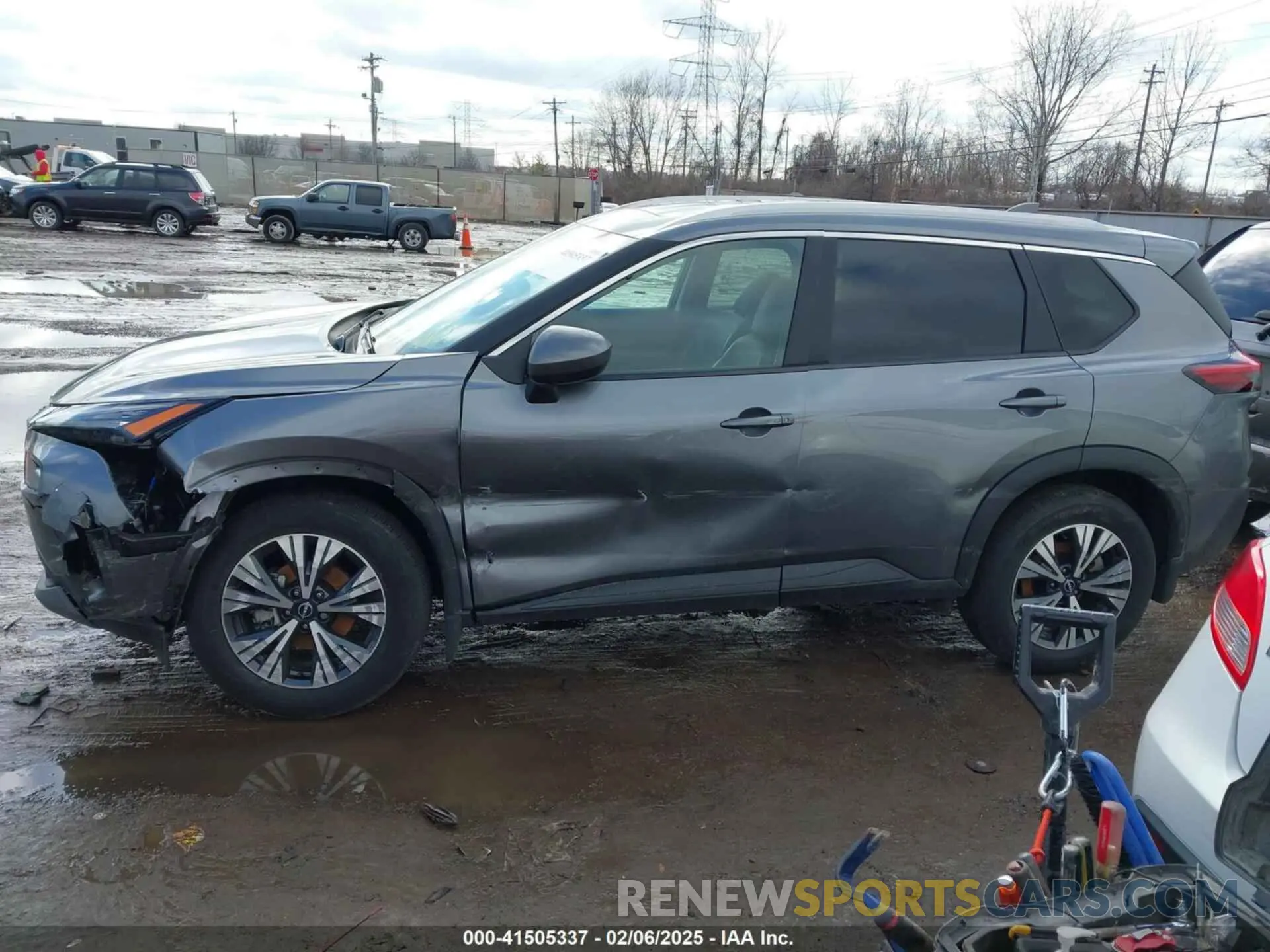 15 Photograph of a damaged car 5N1BT3BBXPC924742 NISSAN ROGUE 2023