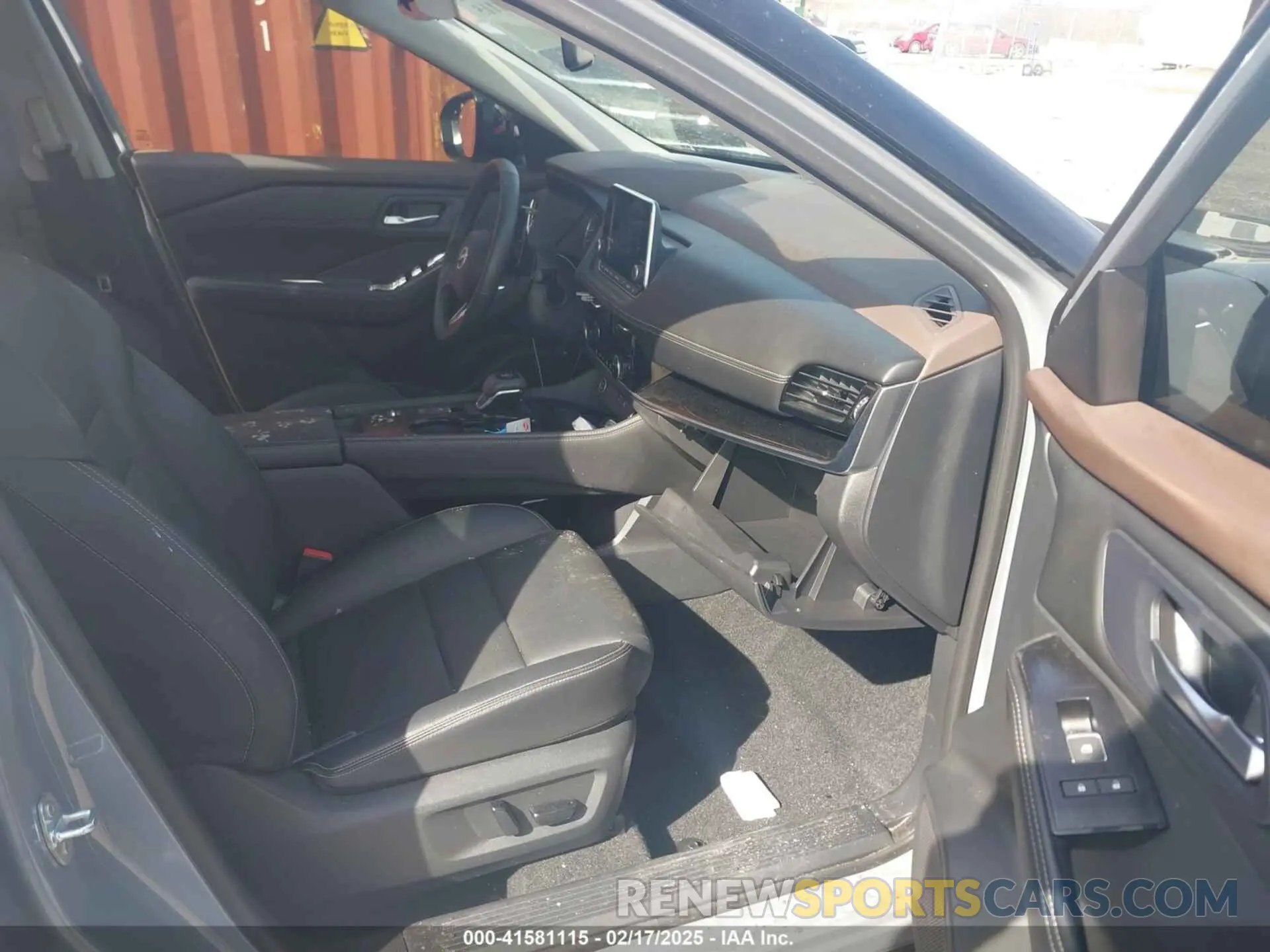 5 Photograph of a damaged car 5N1BT3CA4PC940683 NISSAN ROGUE 2023