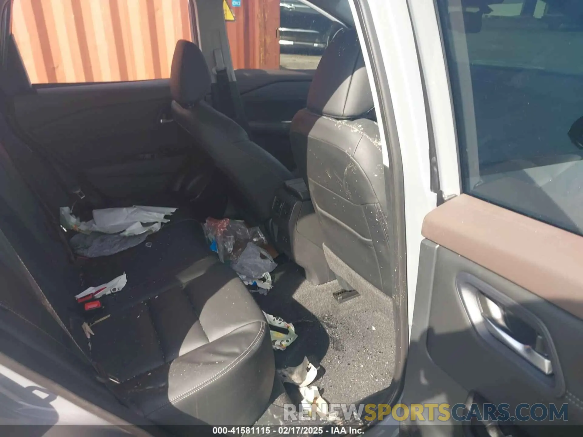 8 Photograph of a damaged car 5N1BT3CA4PC940683 NISSAN ROGUE 2023