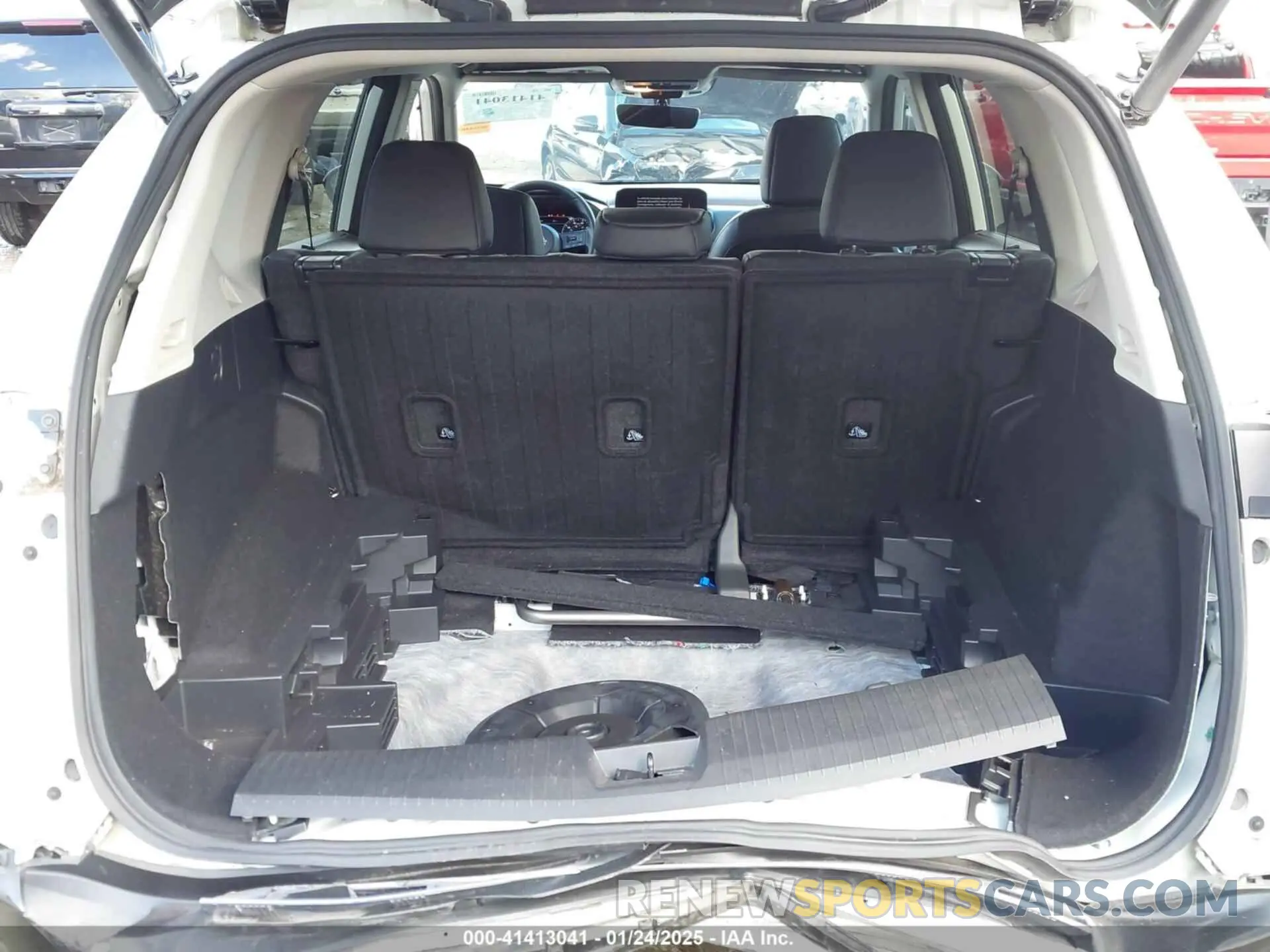 19 Photograph of a damaged car 5N1BT3CA5PC751573 NISSAN ROGUE 2023