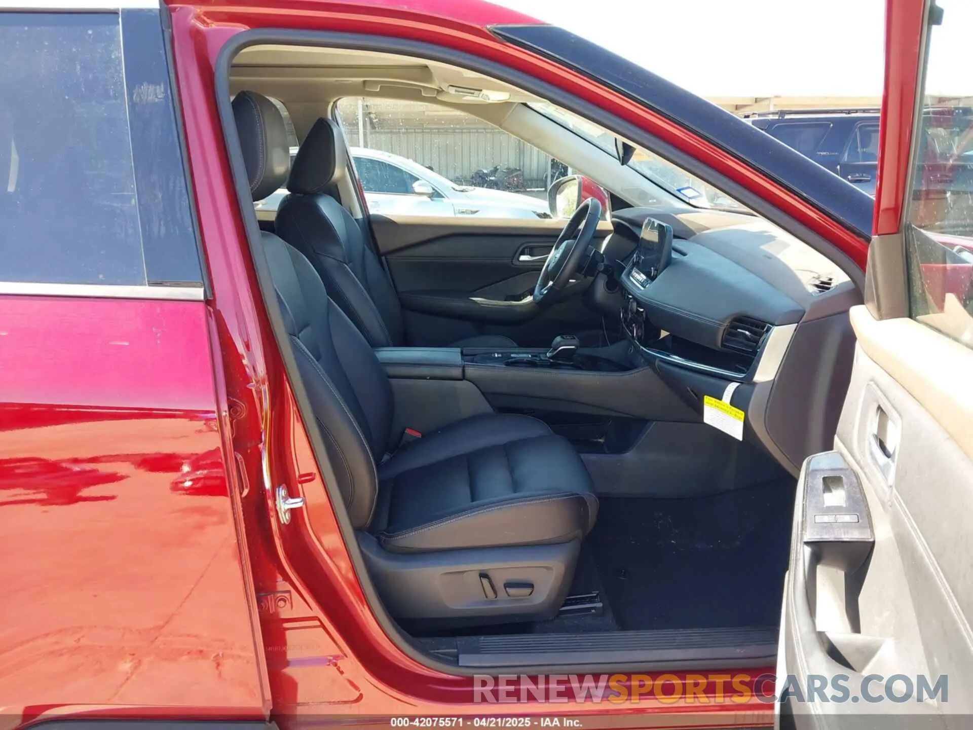5 Photograph of a damaged car 5N1BT3CA5PC878243 NISSAN ROGUE 2023