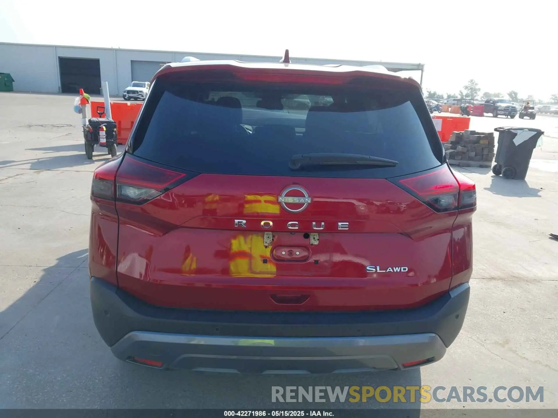 17 Photograph of a damaged car 5N1BT3CB0PC809971 NISSAN ROGUE 2023