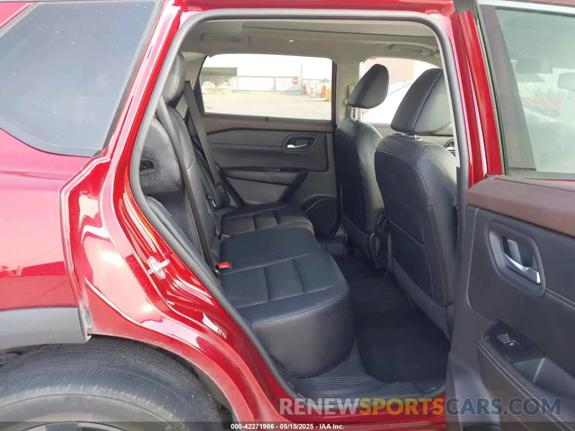 8 Photograph of a damaged car 5N1BT3CB0PC809971 NISSAN ROGUE 2023