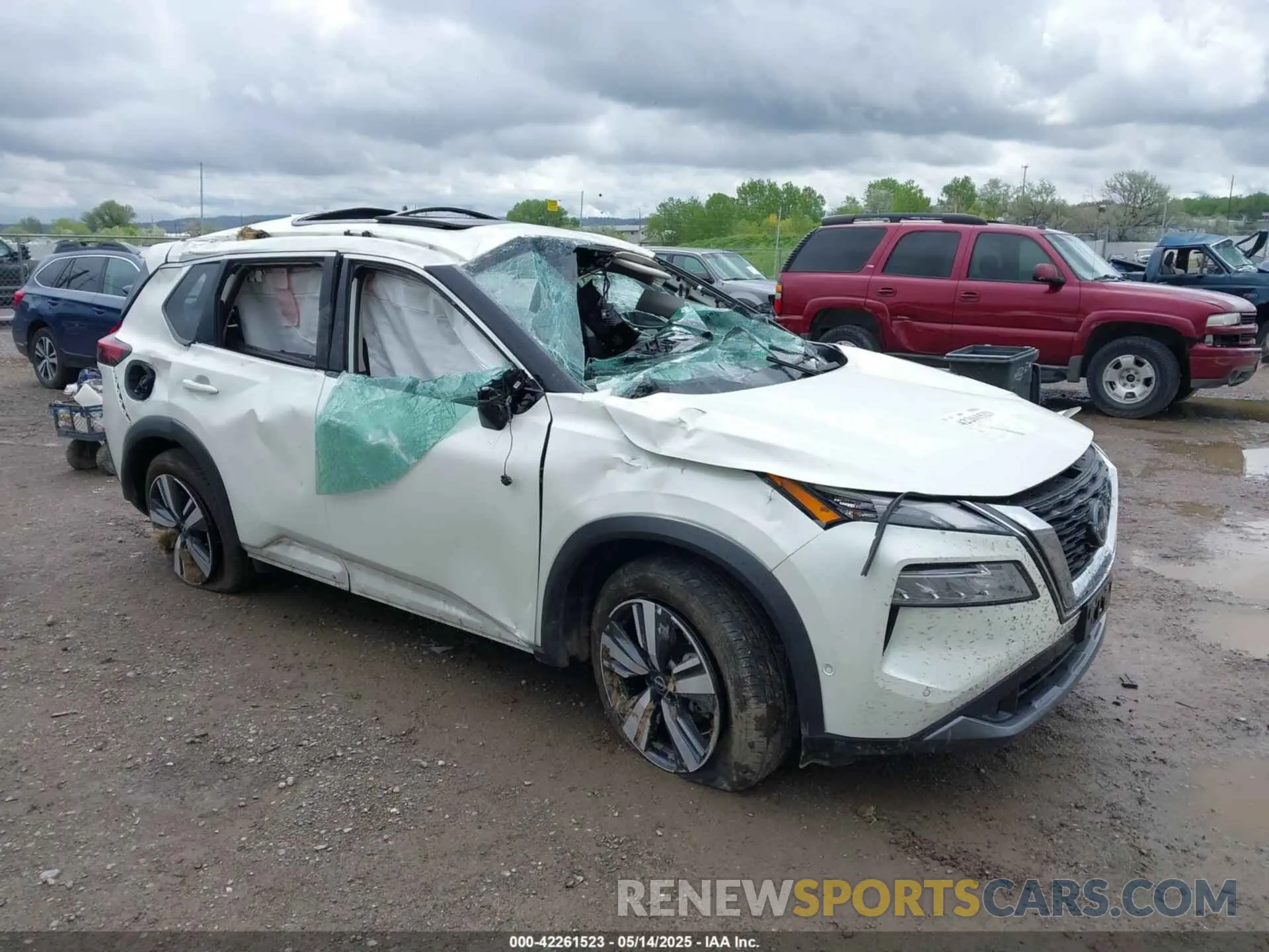 1 Photograph of a damaged car 5N1BT3CB1PC803466 NISSAN ROGUE 2023