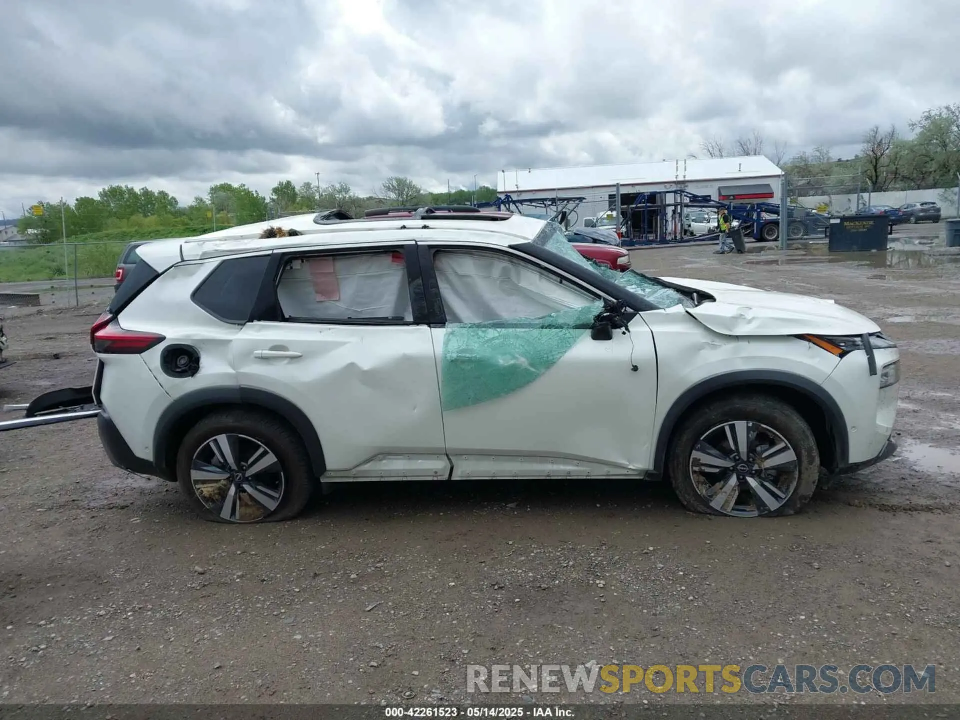 14 Photograph of a damaged car 5N1BT3CB1PC803466 NISSAN ROGUE 2023