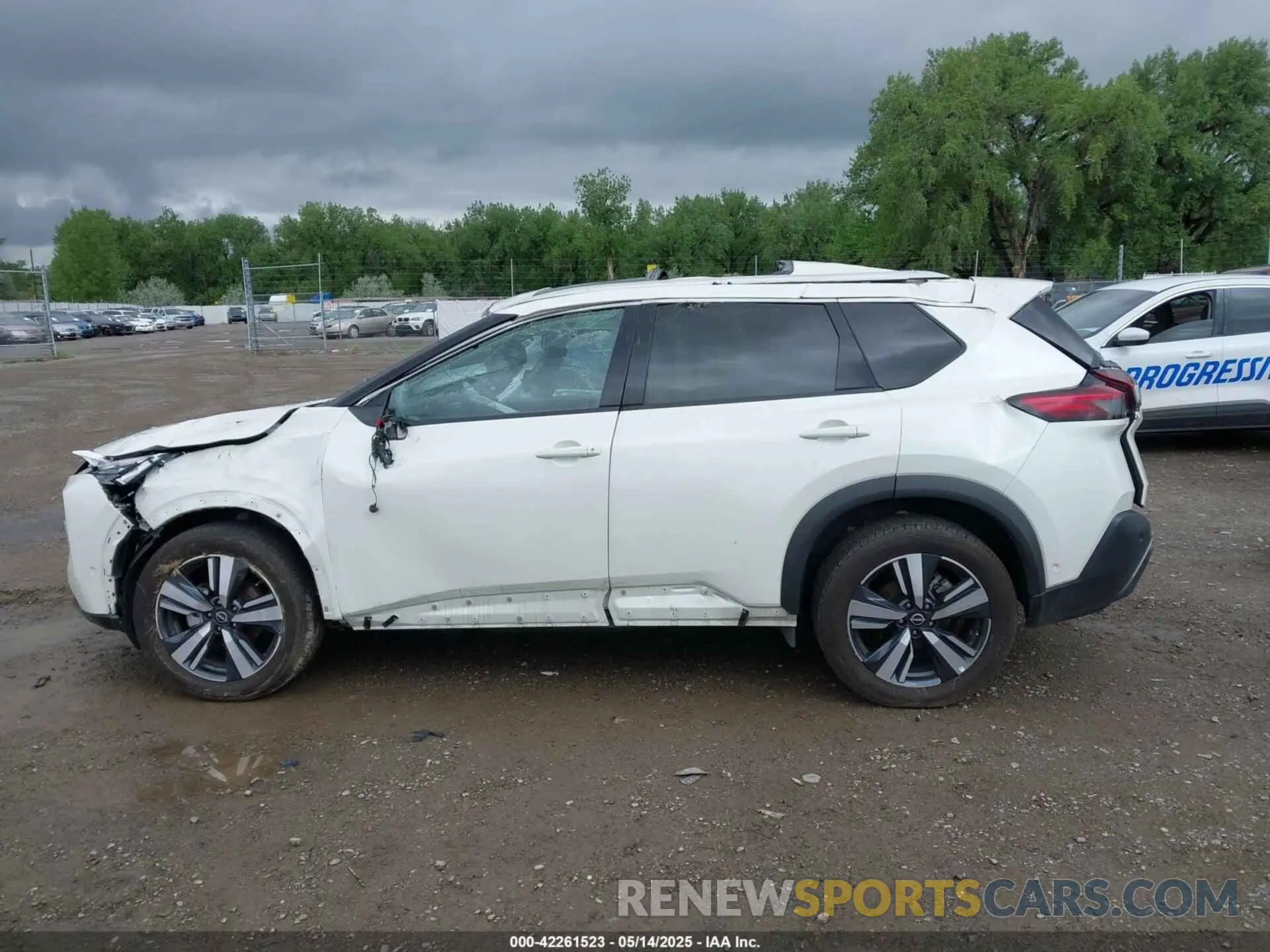 15 Photograph of a damaged car 5N1BT3CB1PC803466 NISSAN ROGUE 2023