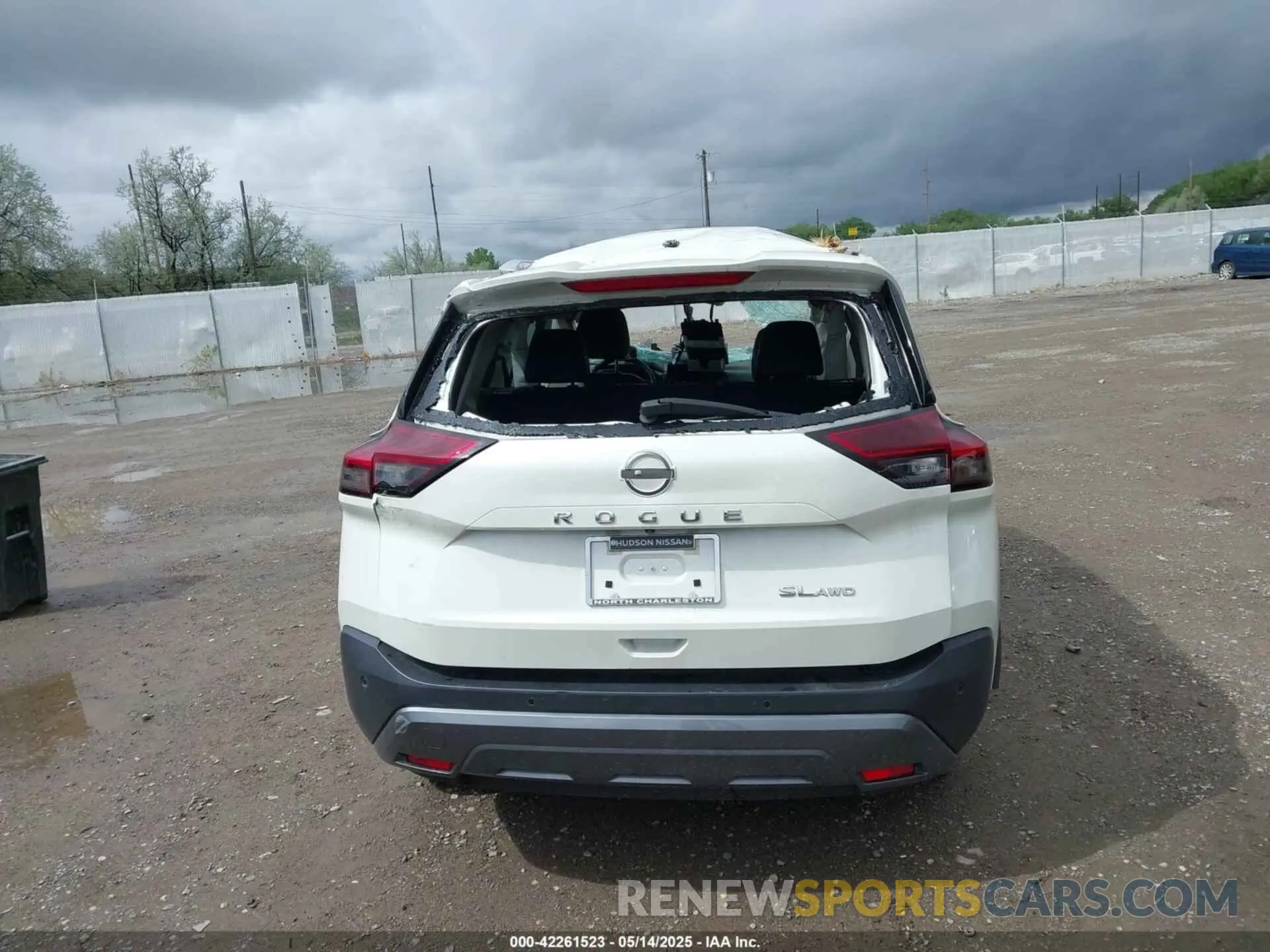 17 Photograph of a damaged car 5N1BT3CB1PC803466 NISSAN ROGUE 2023