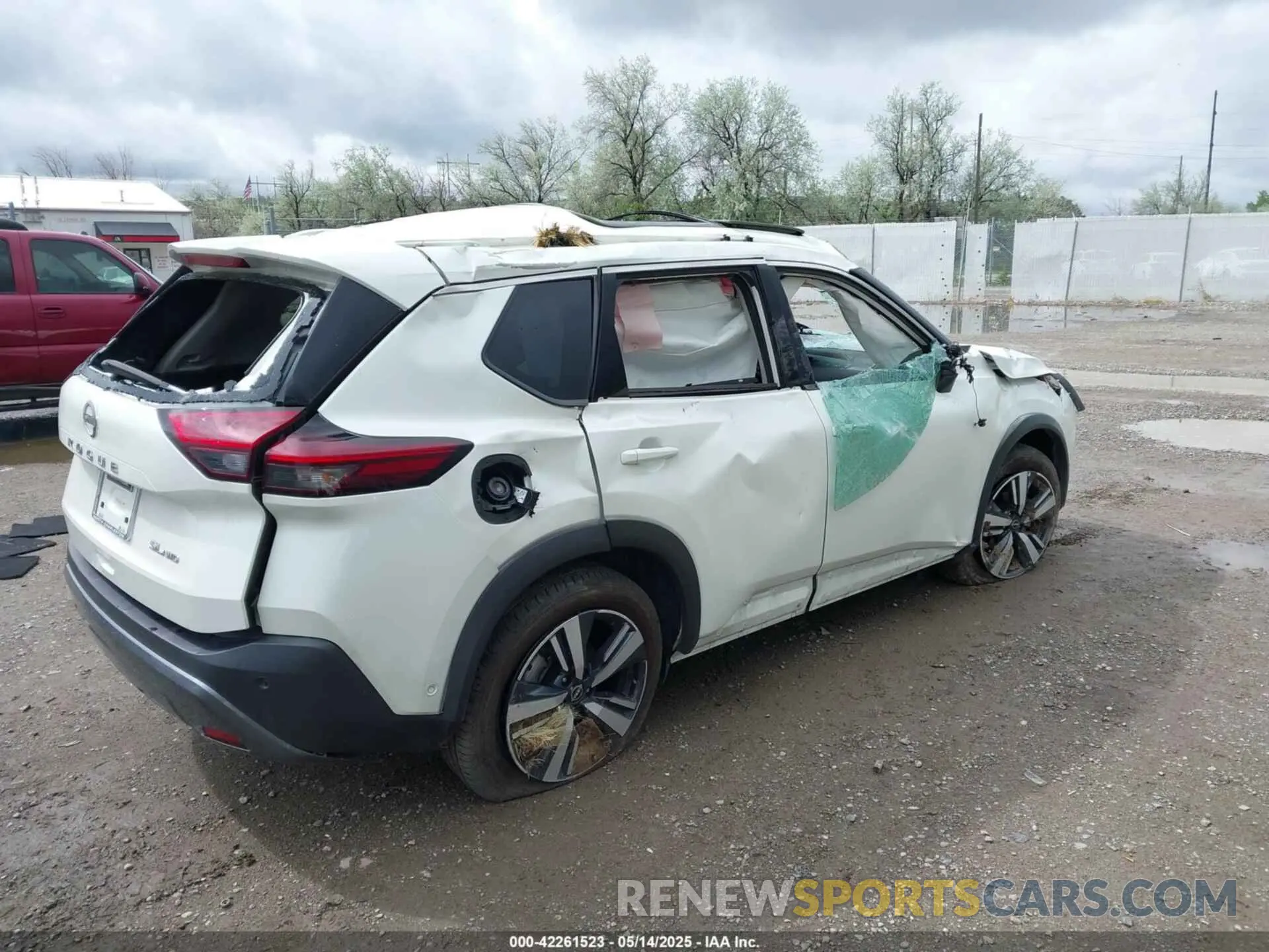 4 Photograph of a damaged car 5N1BT3CB1PC803466 NISSAN ROGUE 2023